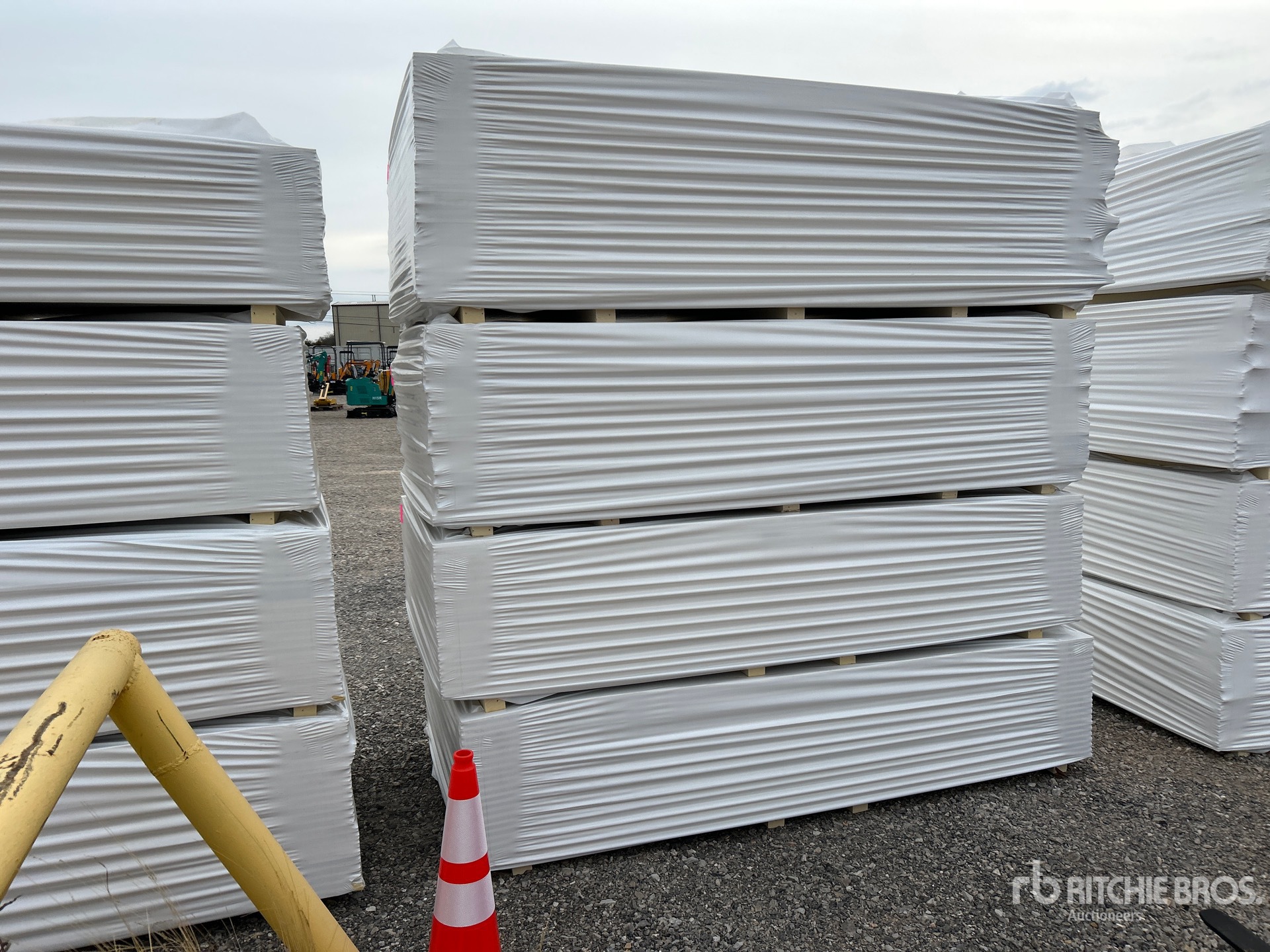 General Appearance with Bild, Ecke hinten rechts