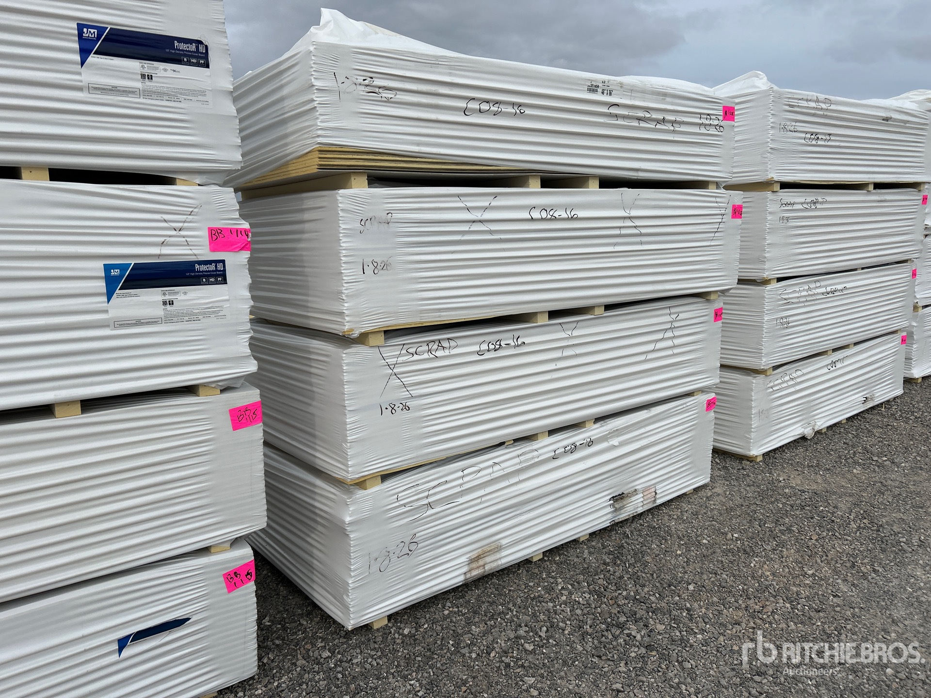 General Appearance with Bild, Ecke vorne links