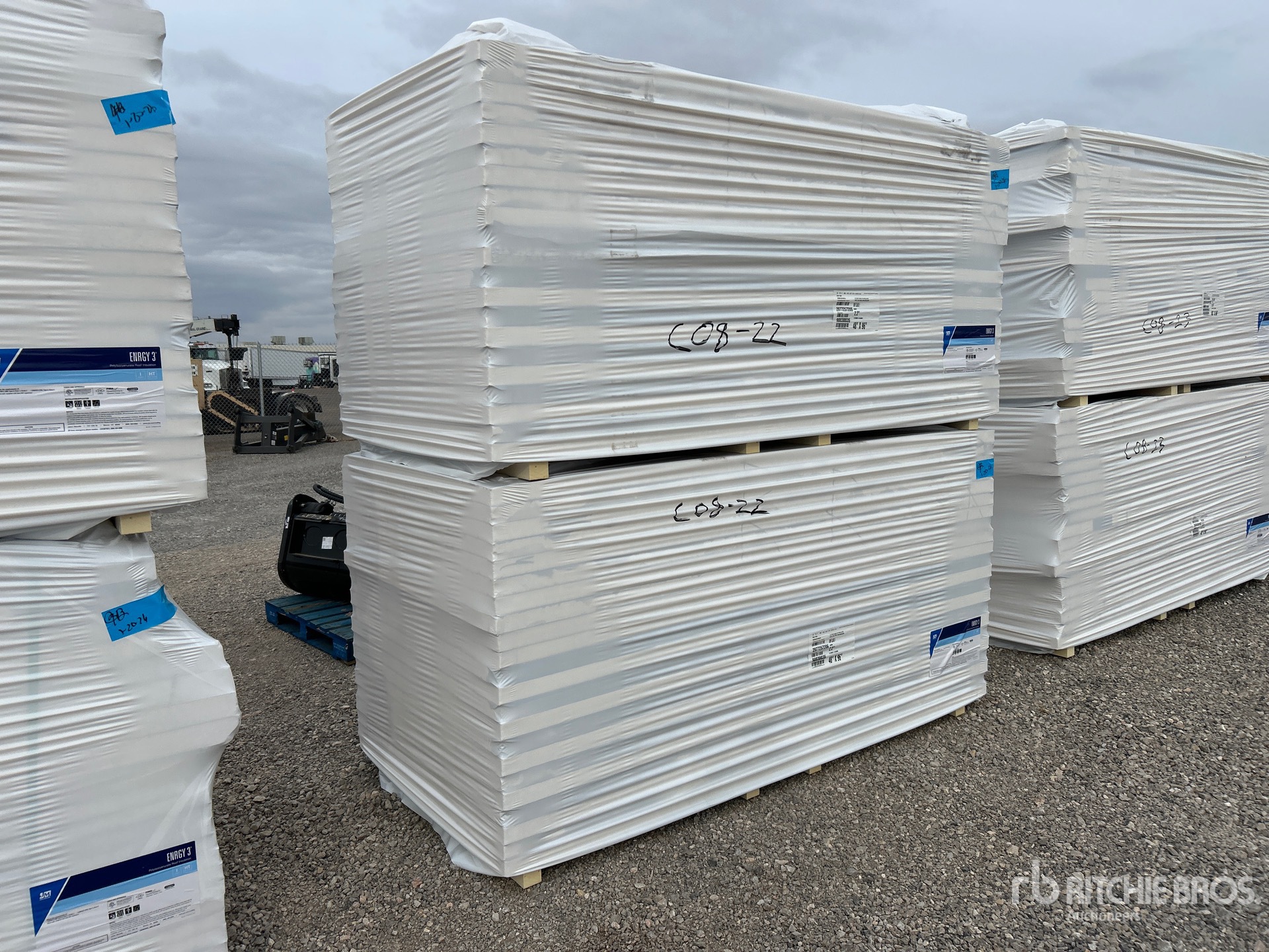 General Appearance with Bild, Ecke vorne links