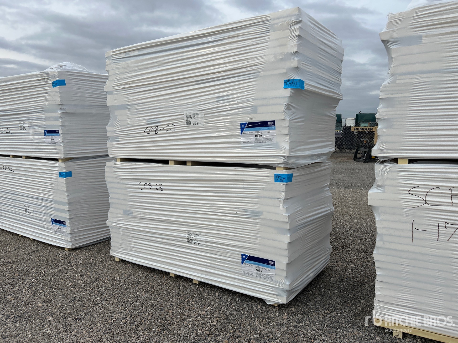 General Appearance with Bild, Ecke hinten links