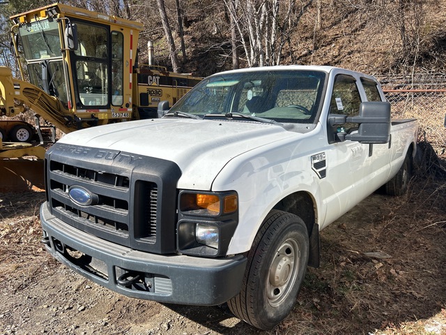2009 Ford F-350 XL 4x2 Crew Cab Pickup
