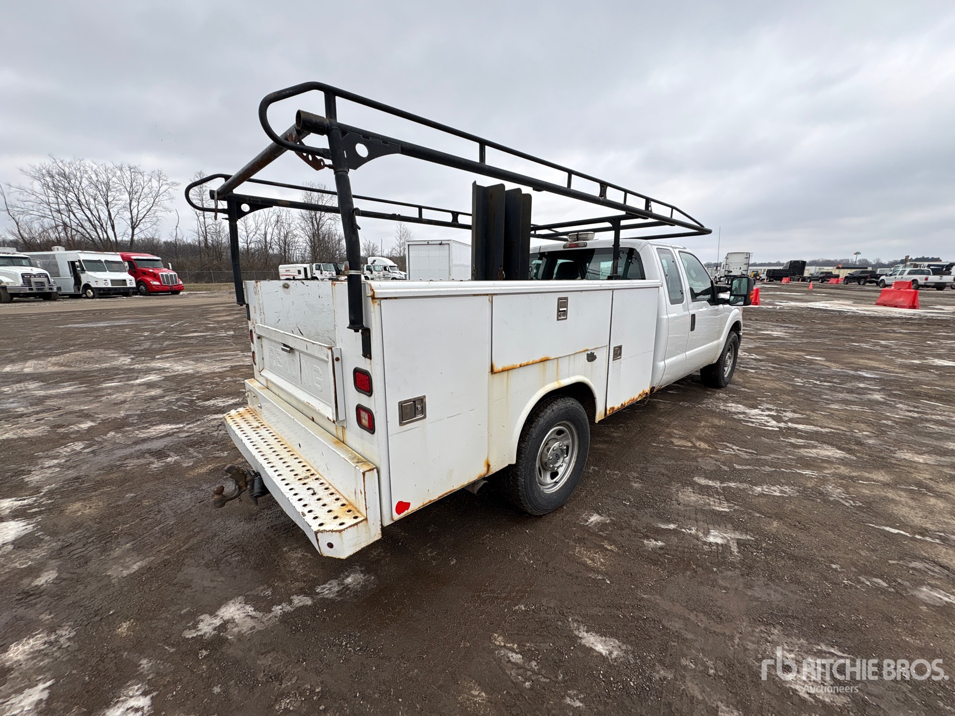 General Appearance with Imagen: esquina trasera derecha