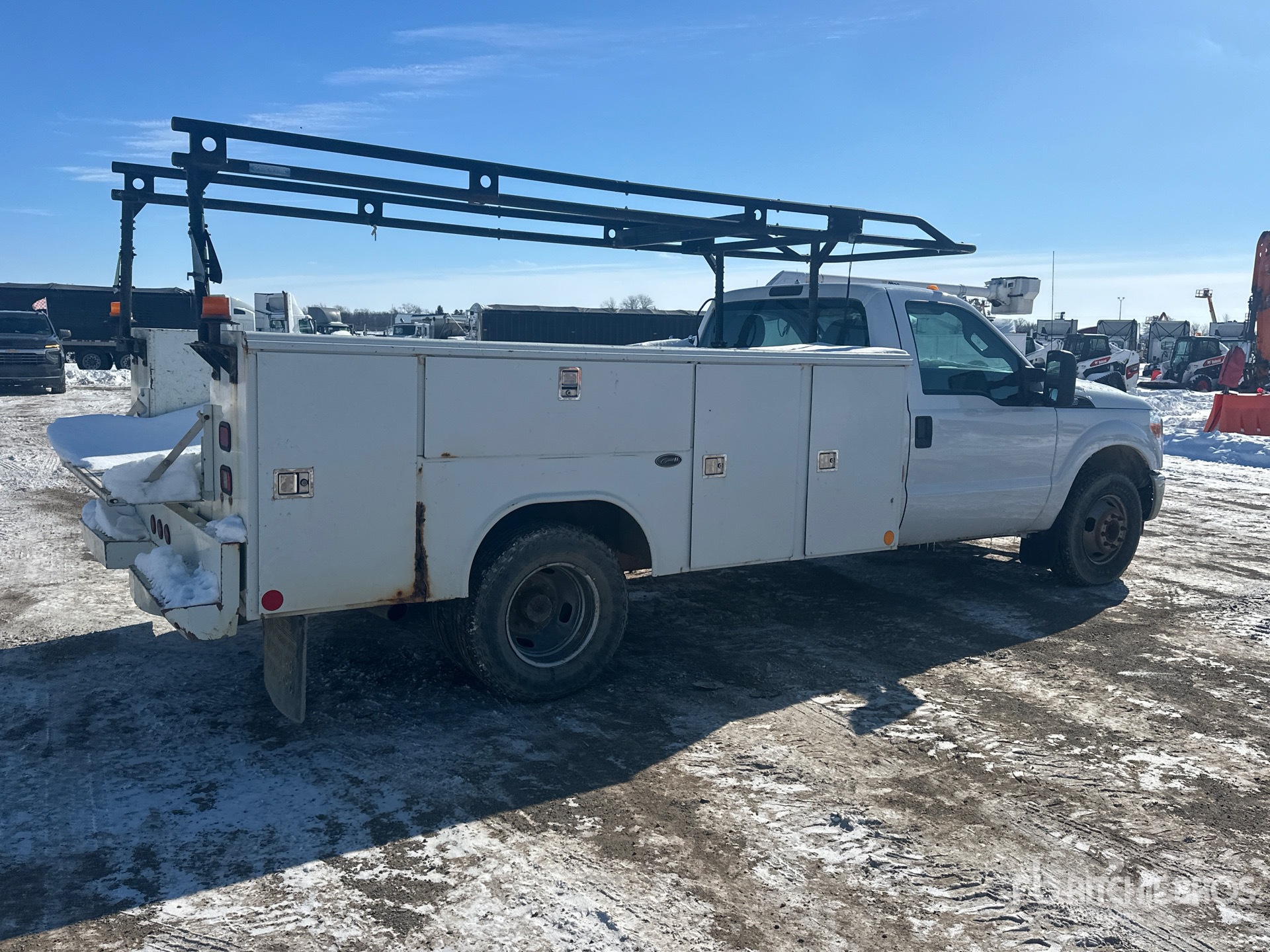 General Appearance with Foto, angolo anteriore sinistro