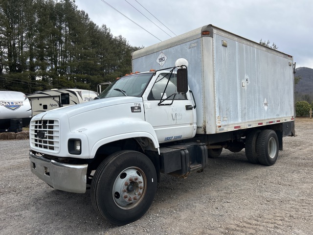 1997 Chevrolet C6500 Van Truck