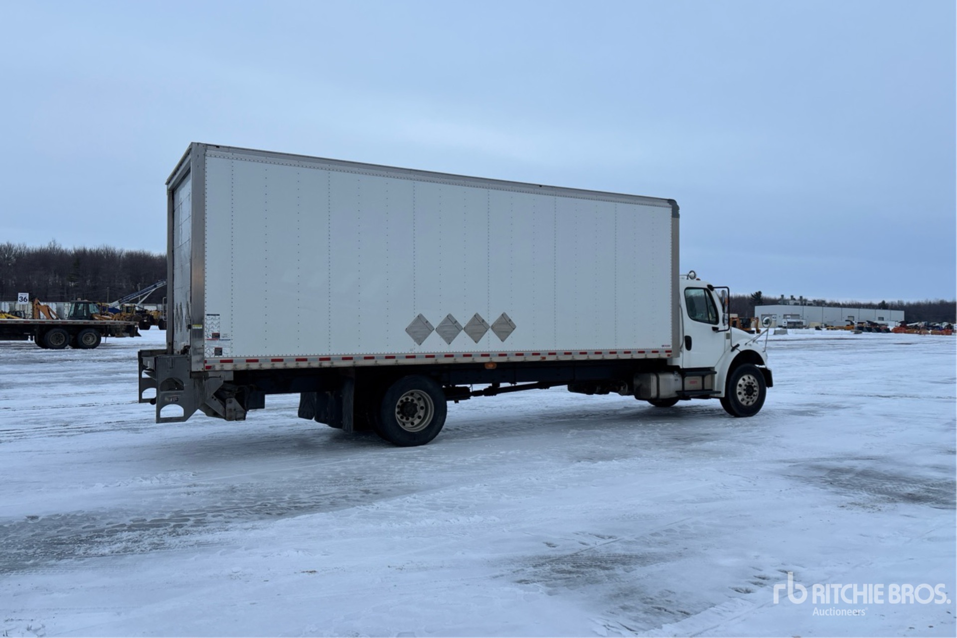 General Appearance with Imagen: esquina trasera derecha