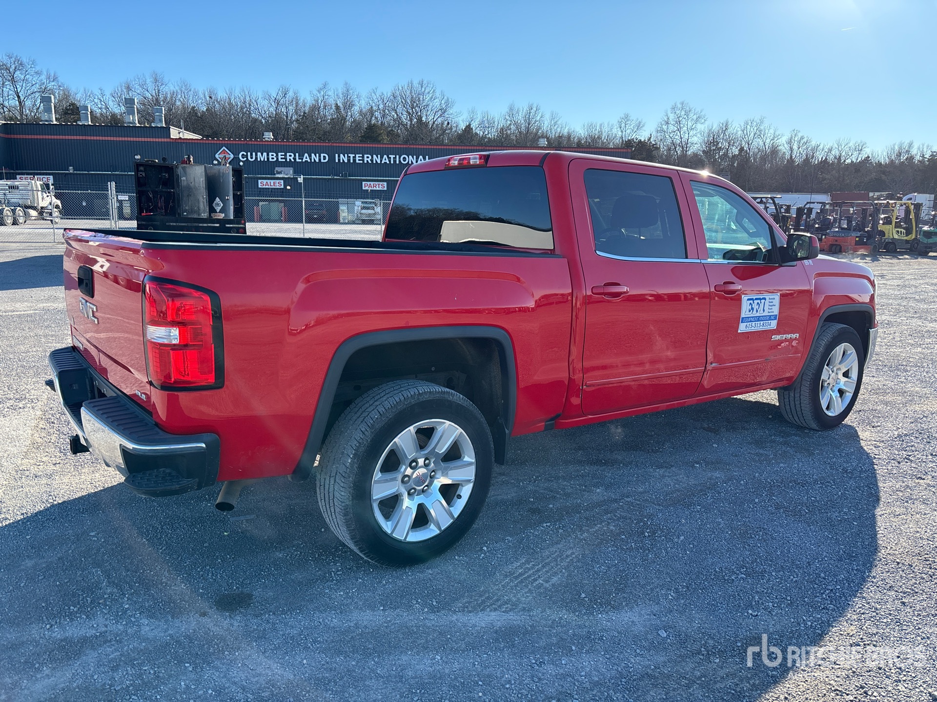 Aspect général with Image, coin arrière droit