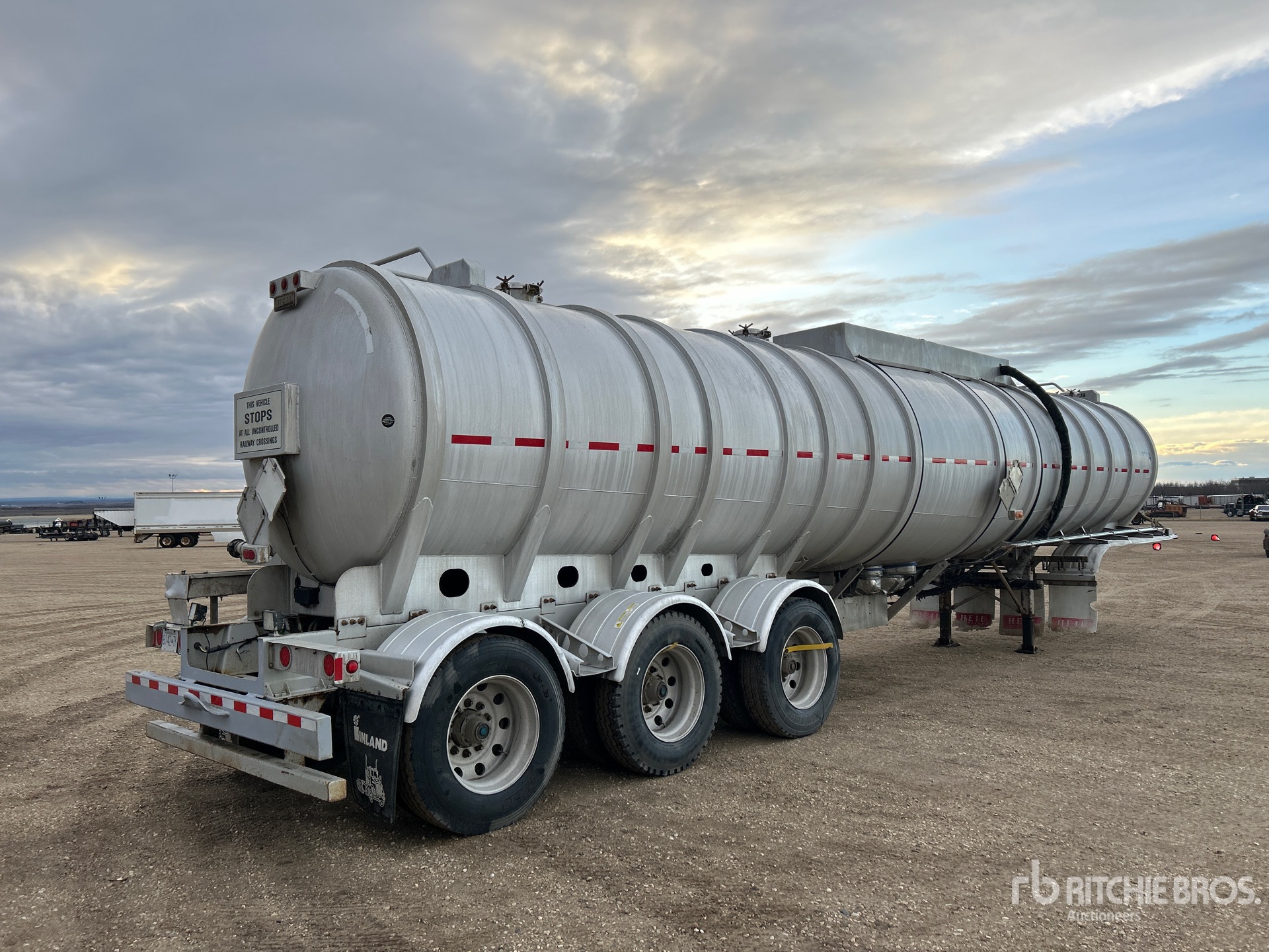 General Appearance with Imagen: esquina trasera derecha