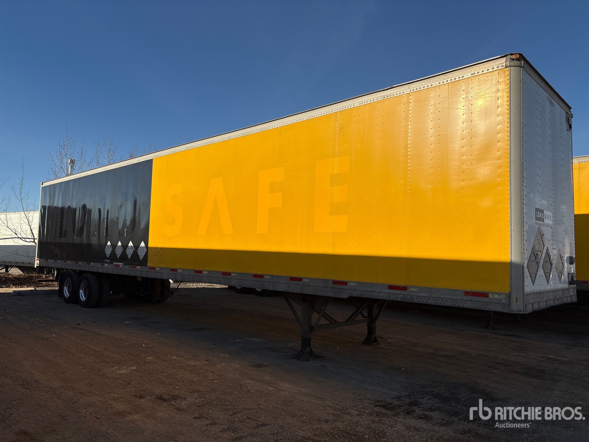 General Appearance with Imagen: esquina delantera derecha