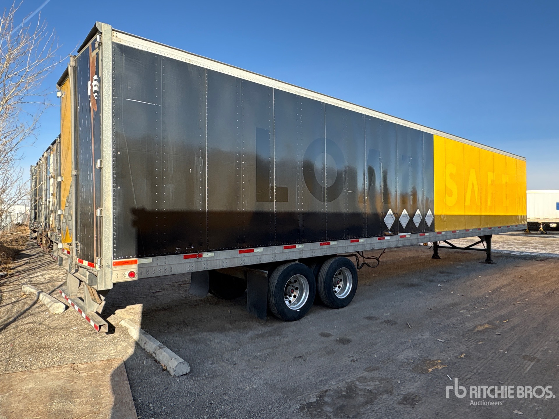 General Appearance with Imagen: esquina trasera derecha