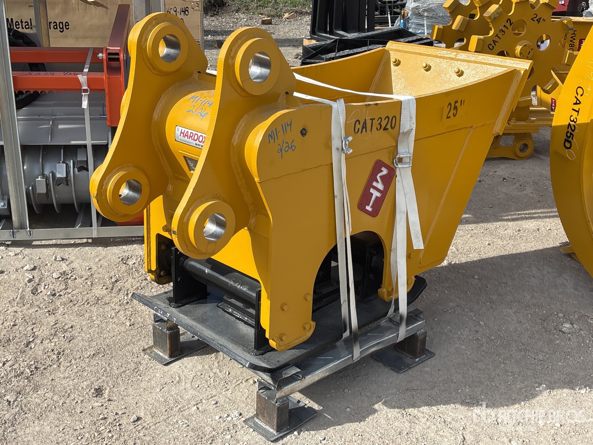 Aspect général with Image, coin arrière droit