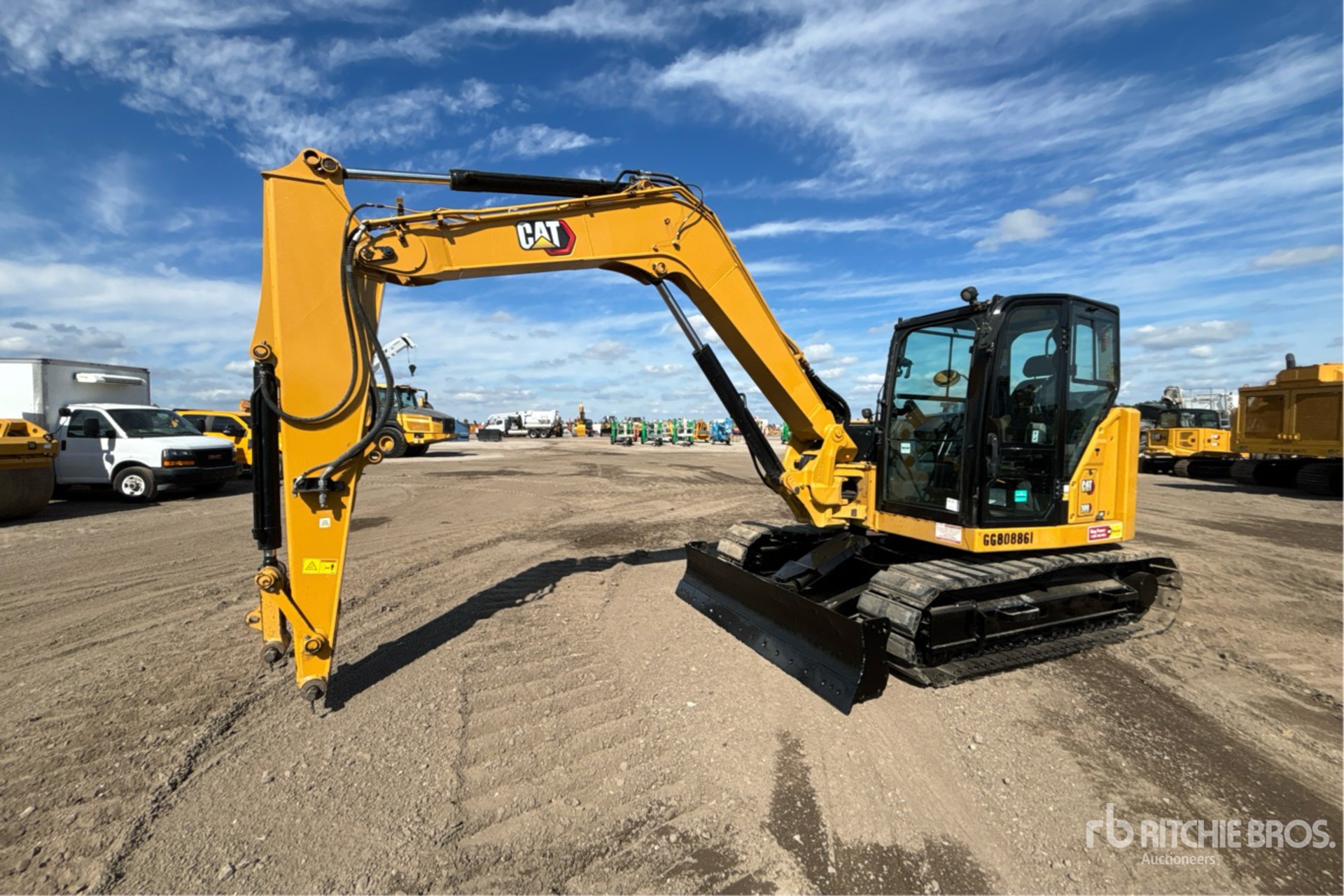 General Appearance with Picture, Left Front Corner