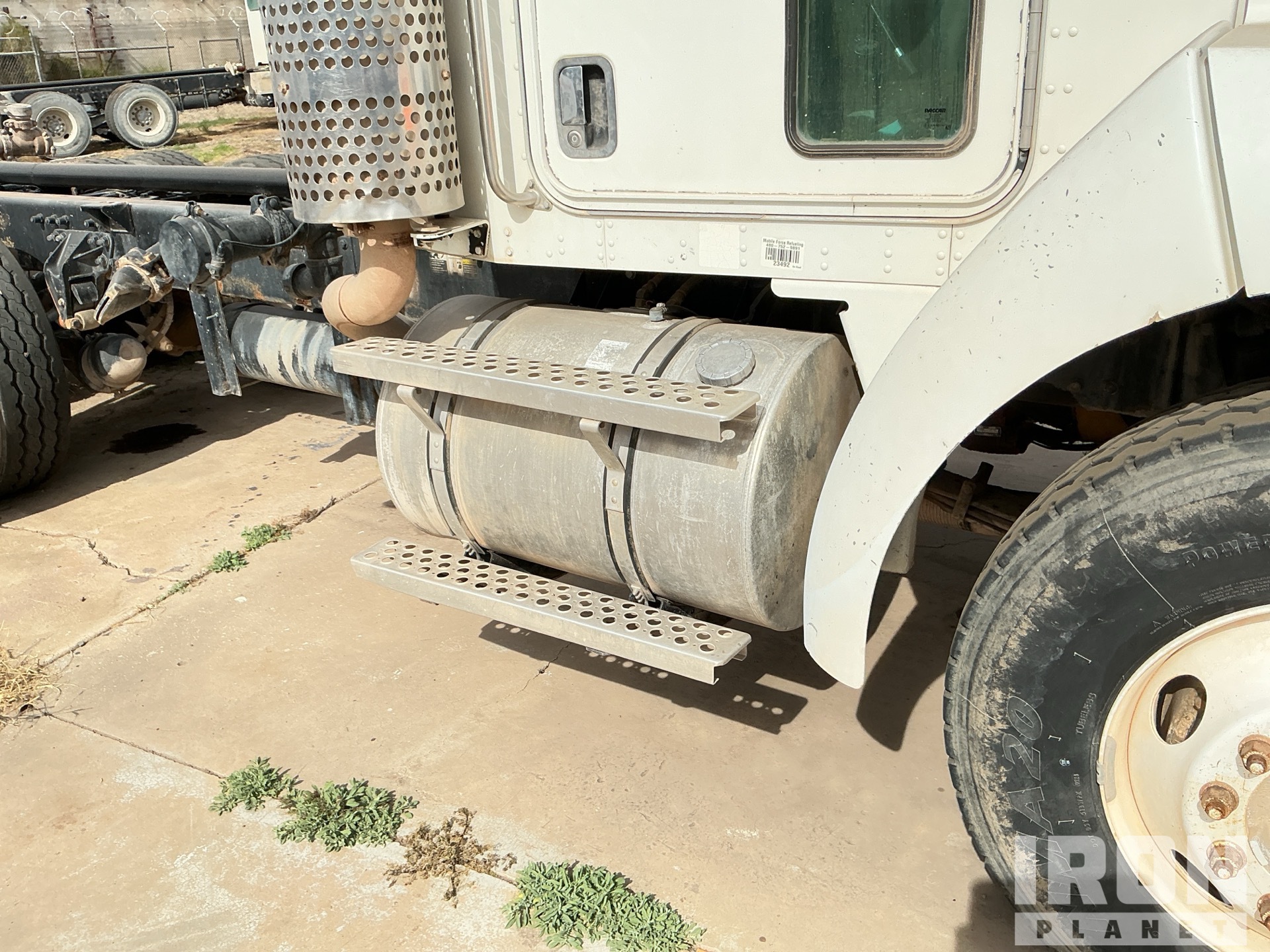 2007 Kenworth T300