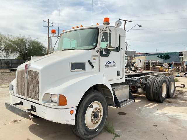 2007 Kenworth T300 6x4 Cab and Chassis 2007 Kenworth T300 6x4 Cab and Chassis