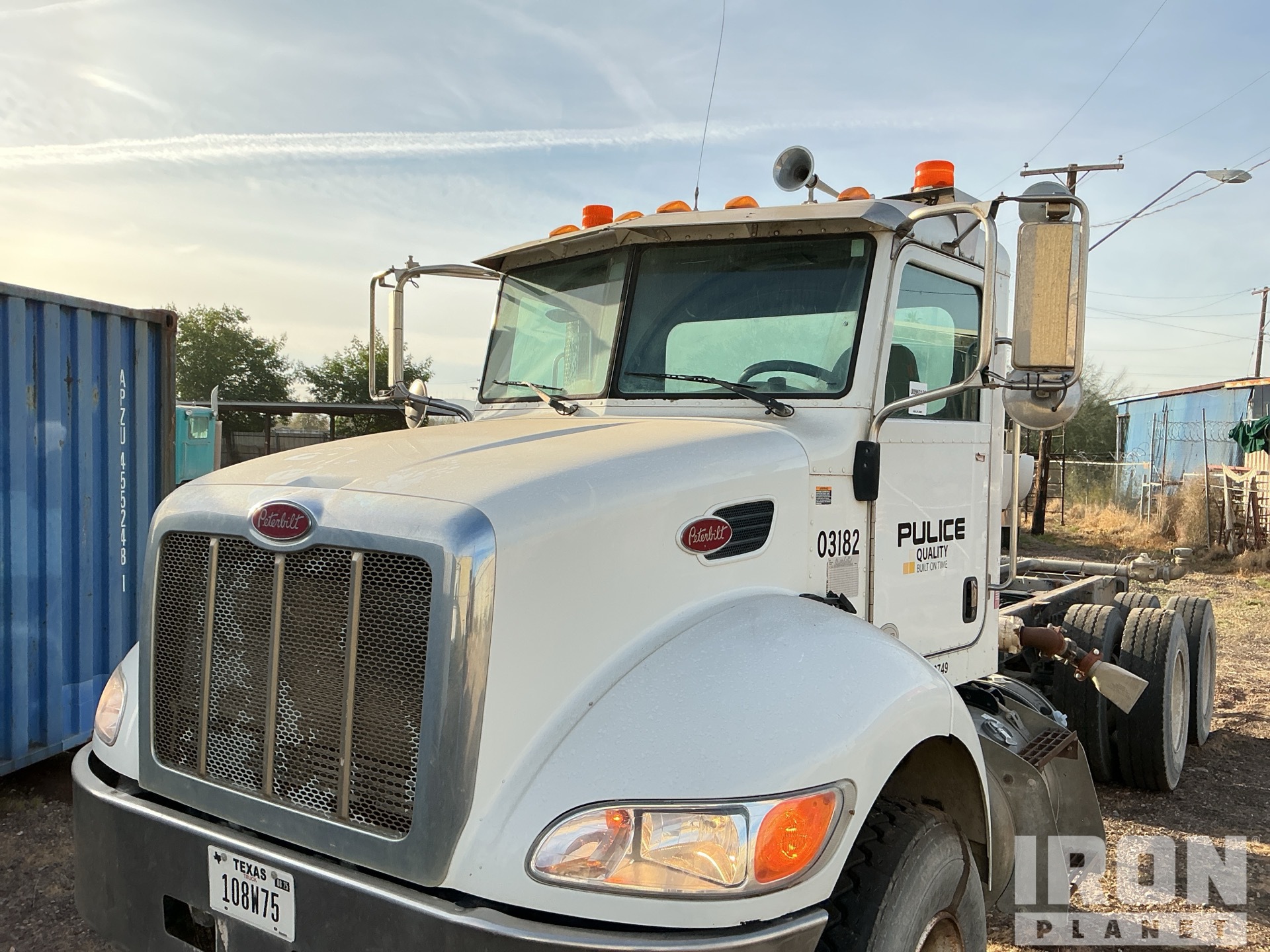 2014 Peterbilt 348