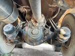 Underbody with Center Axle