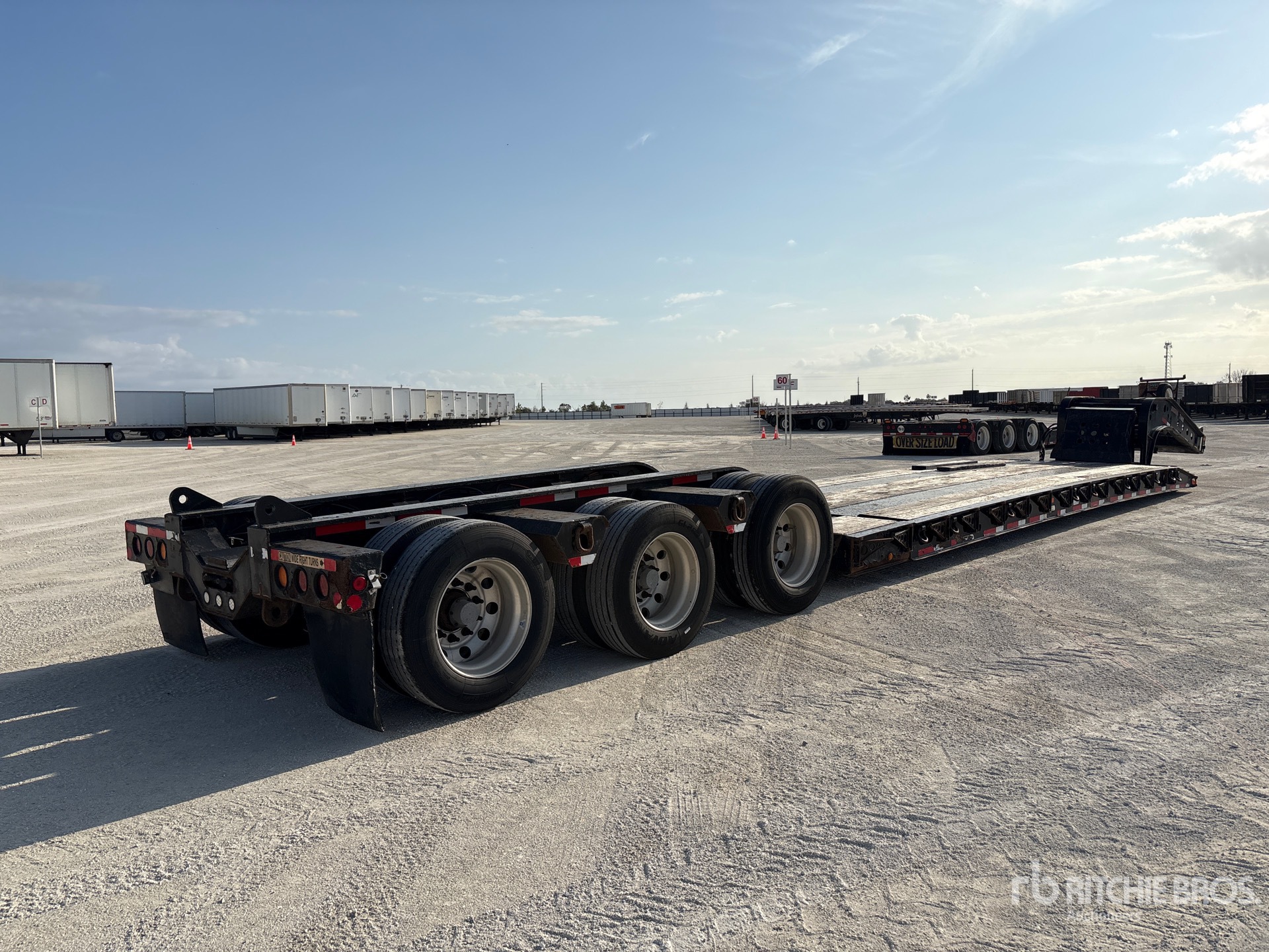 General Appearance with Bild, Ecke hinten rechts