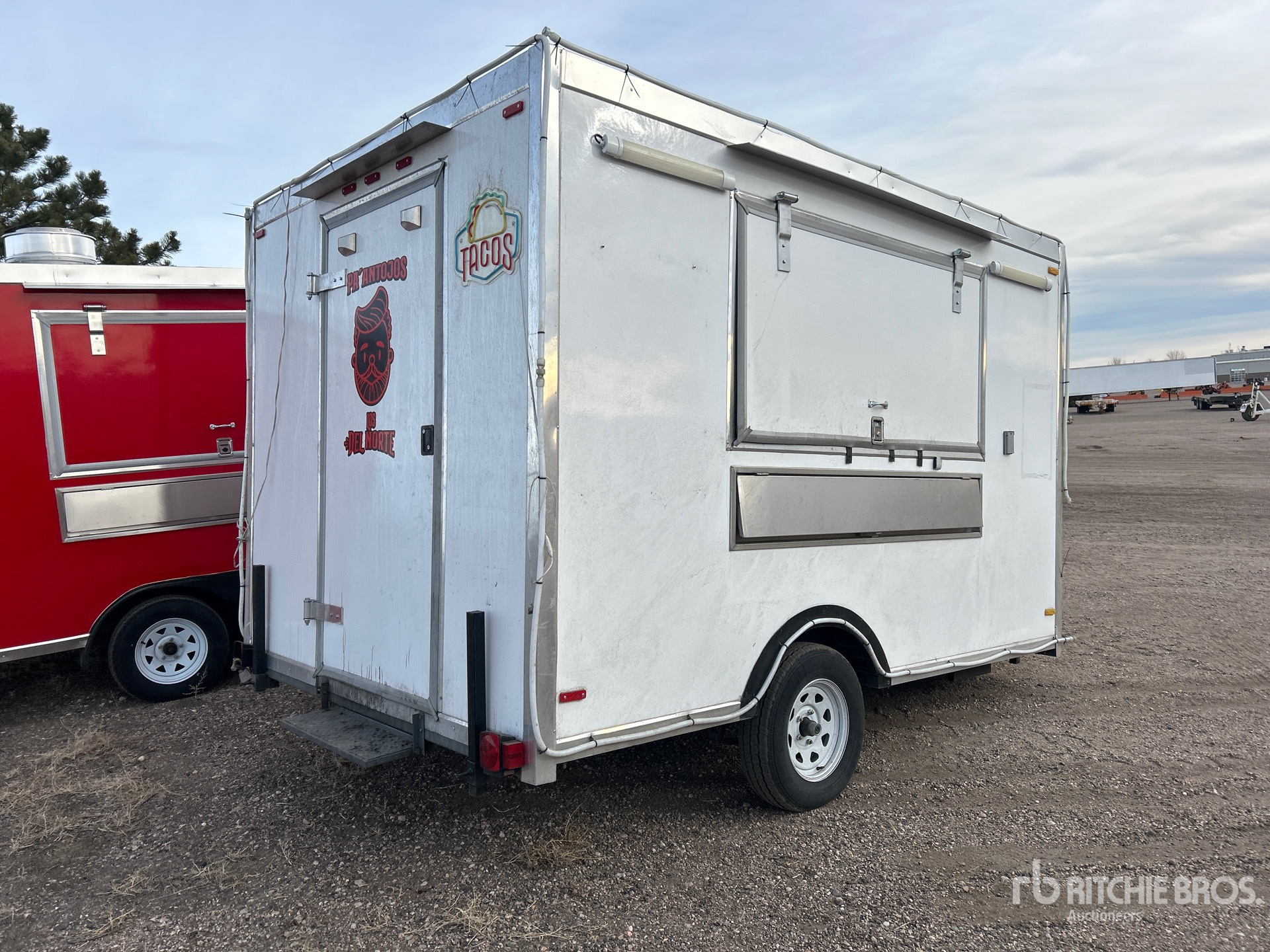 General Appearance with Image, coin arrière droit