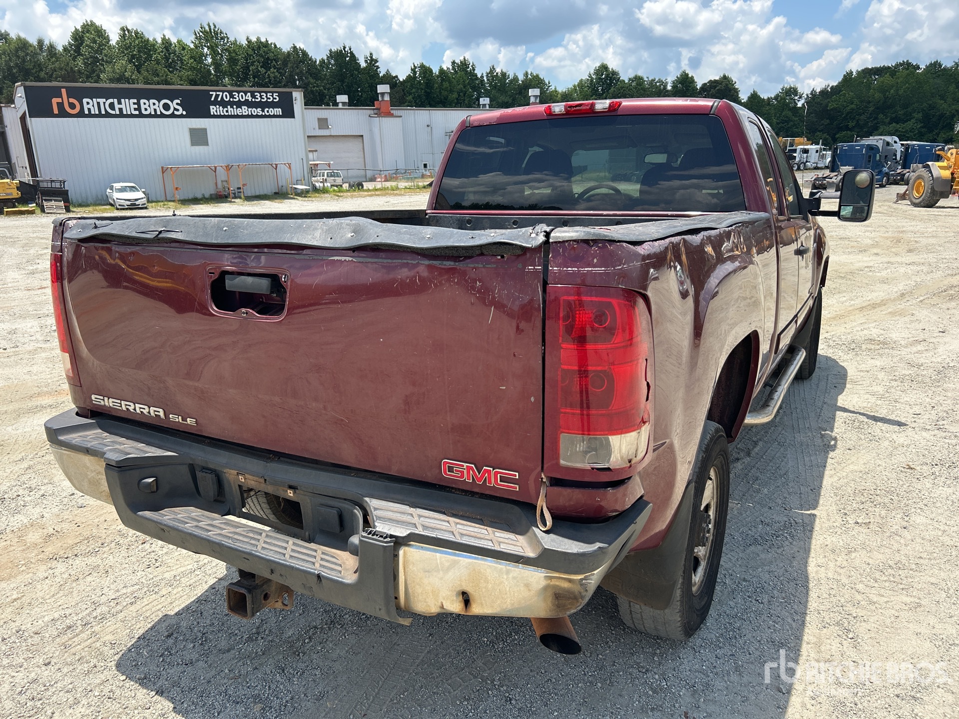 General Appearance with Picture, Right Rear Corner