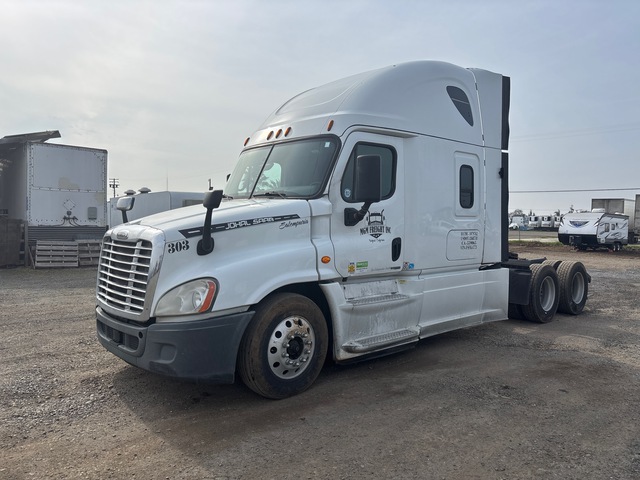 2015 Freightliner Cascadia 125 6x4 T/A Sleeper Truck Tractor