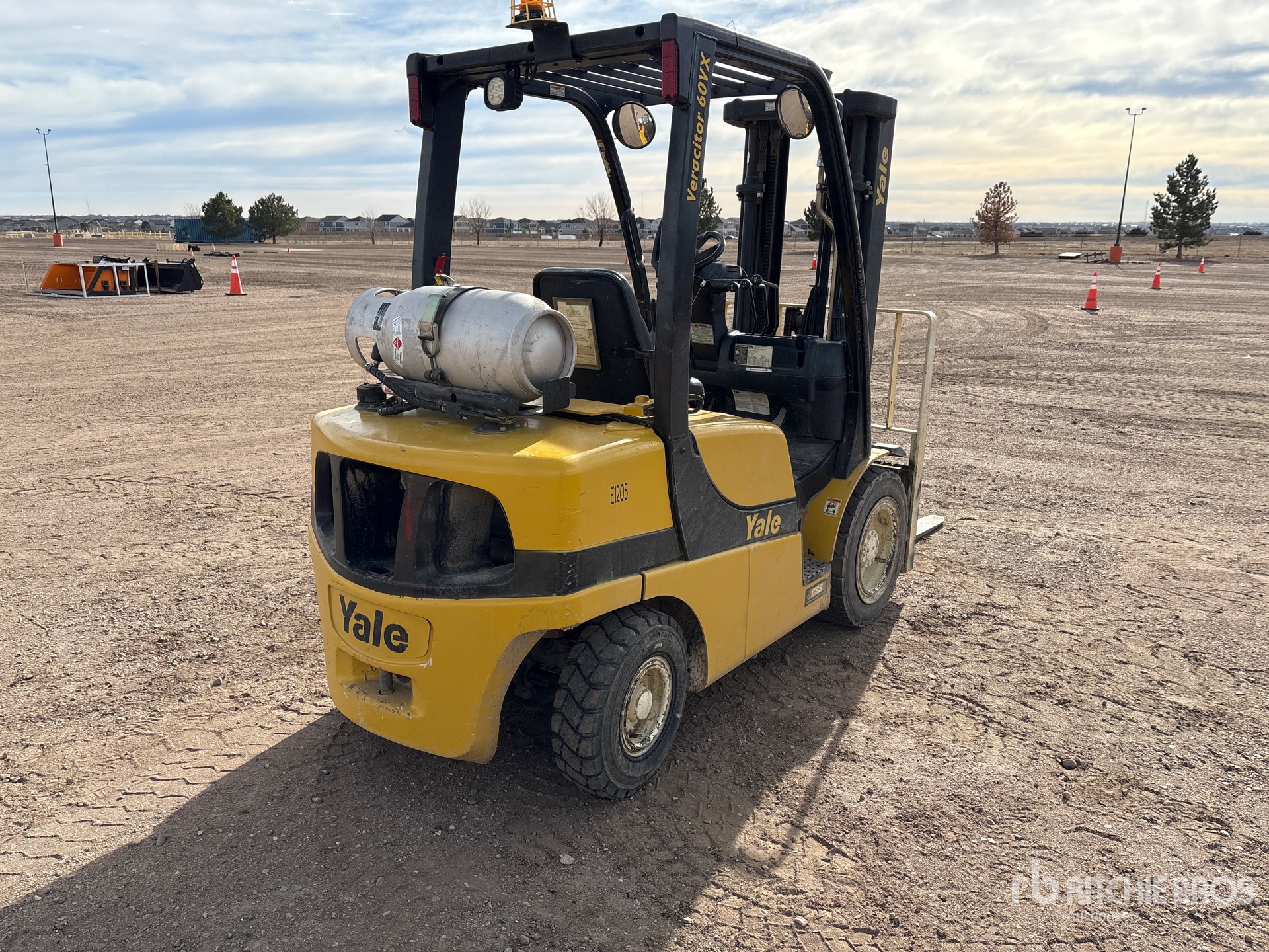 General Appearance with Imagen: esquina trasera derecha