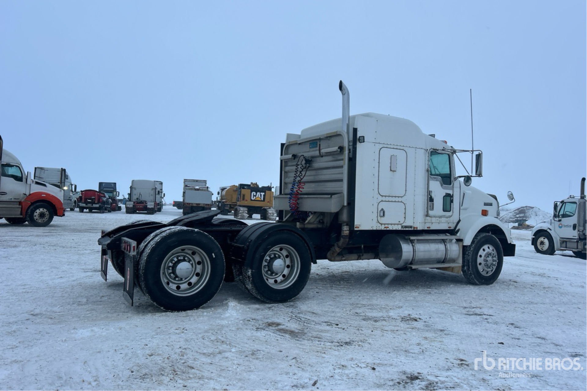 Aspect général with Image, coin arrière droit