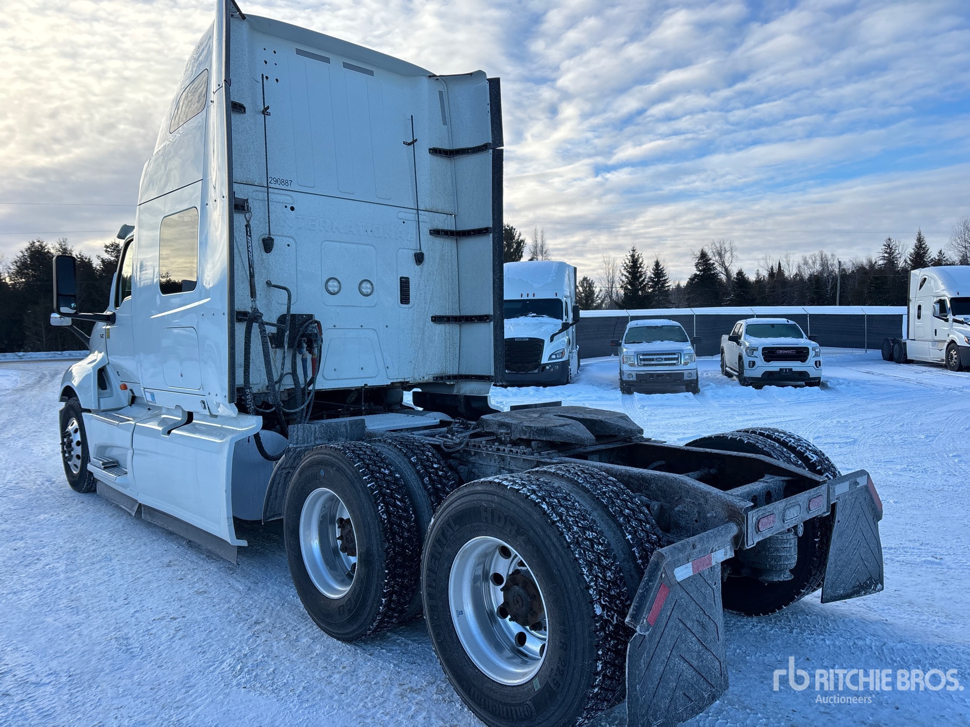 General Appearance with Imagen: esquina trasera izquierda