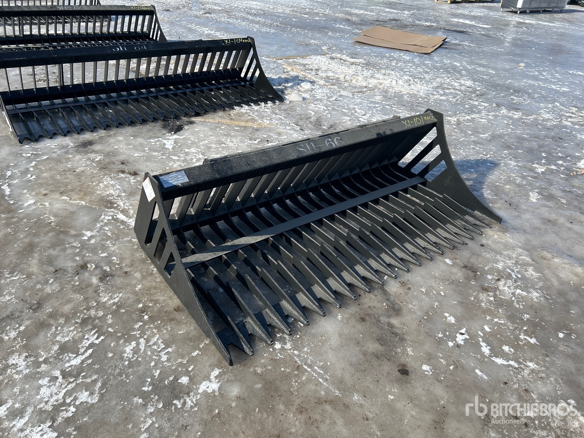 General Appearance with Foto, angolo anteriore destro