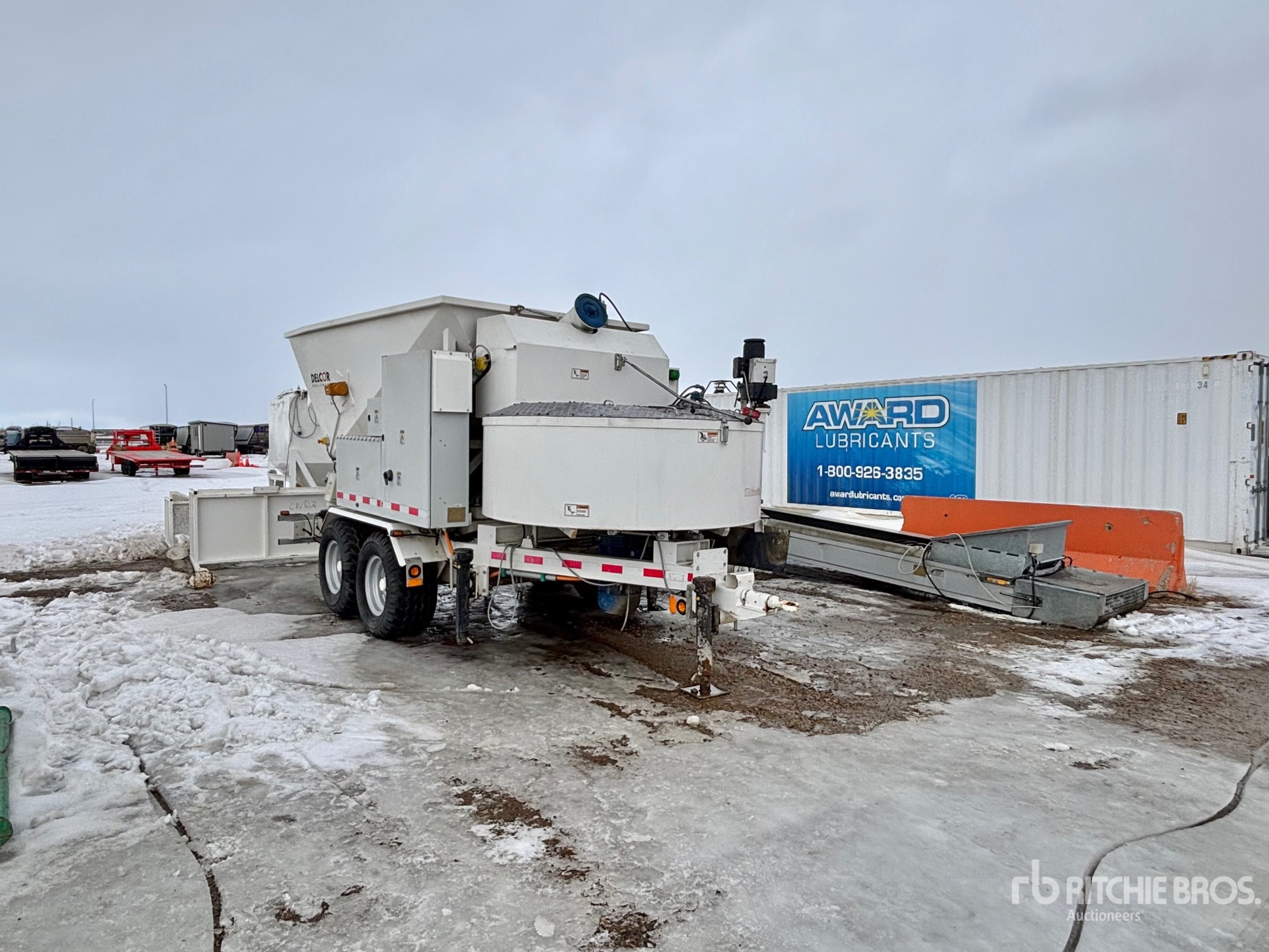 General Appearance with Foto, angolo anteriore destro