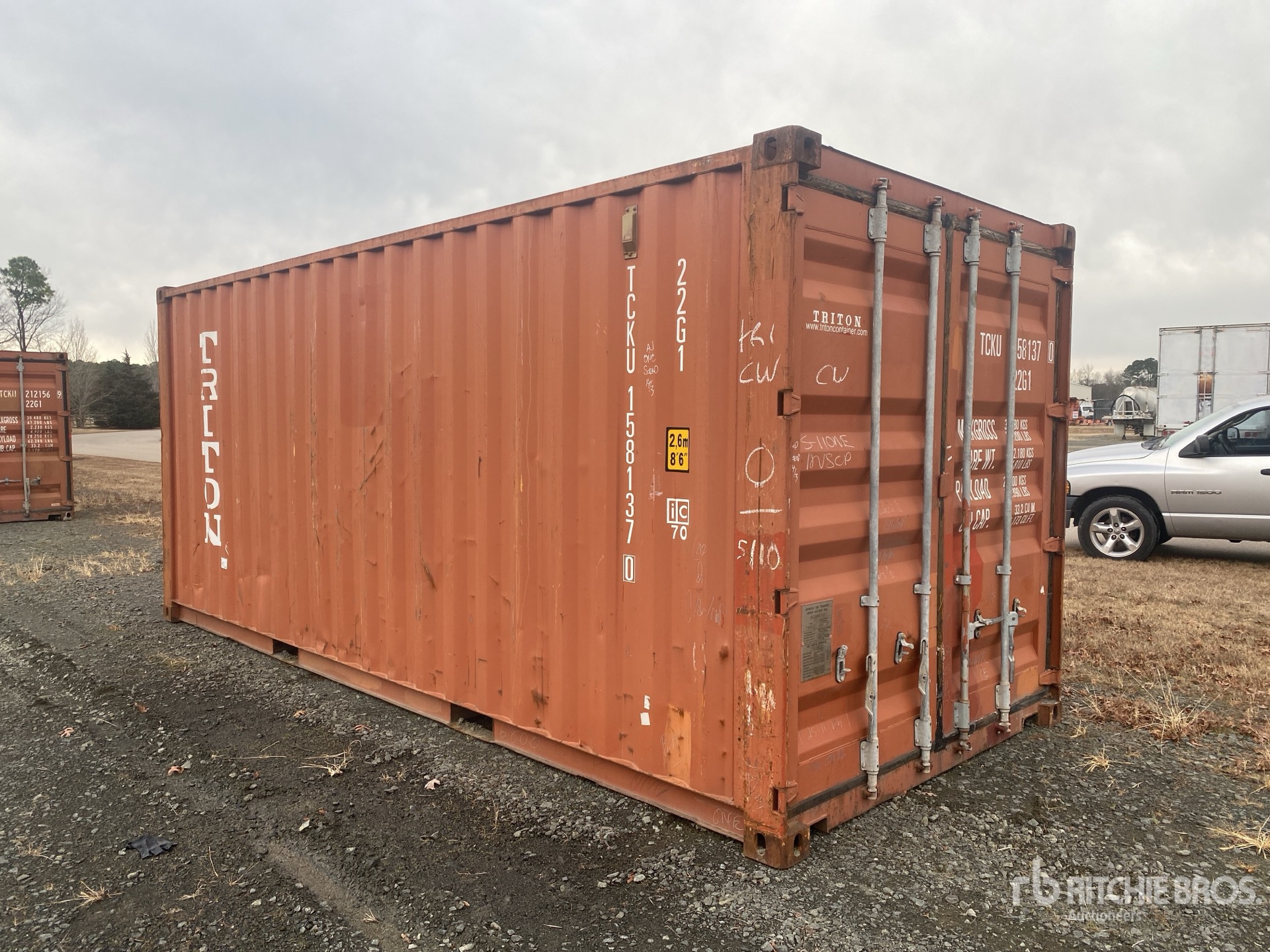 General Appearance with Picture, Right Front Corner