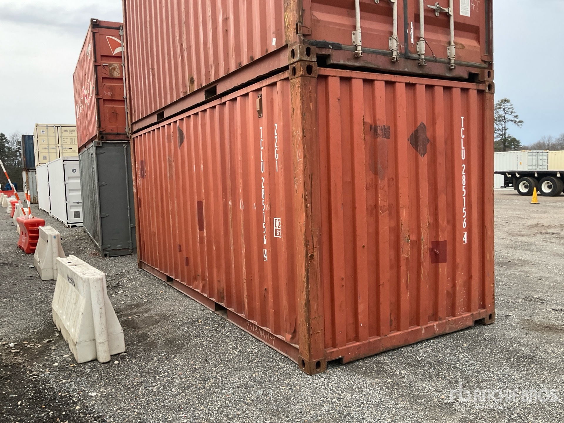 General Appearance with Picture, Left Rear Corner