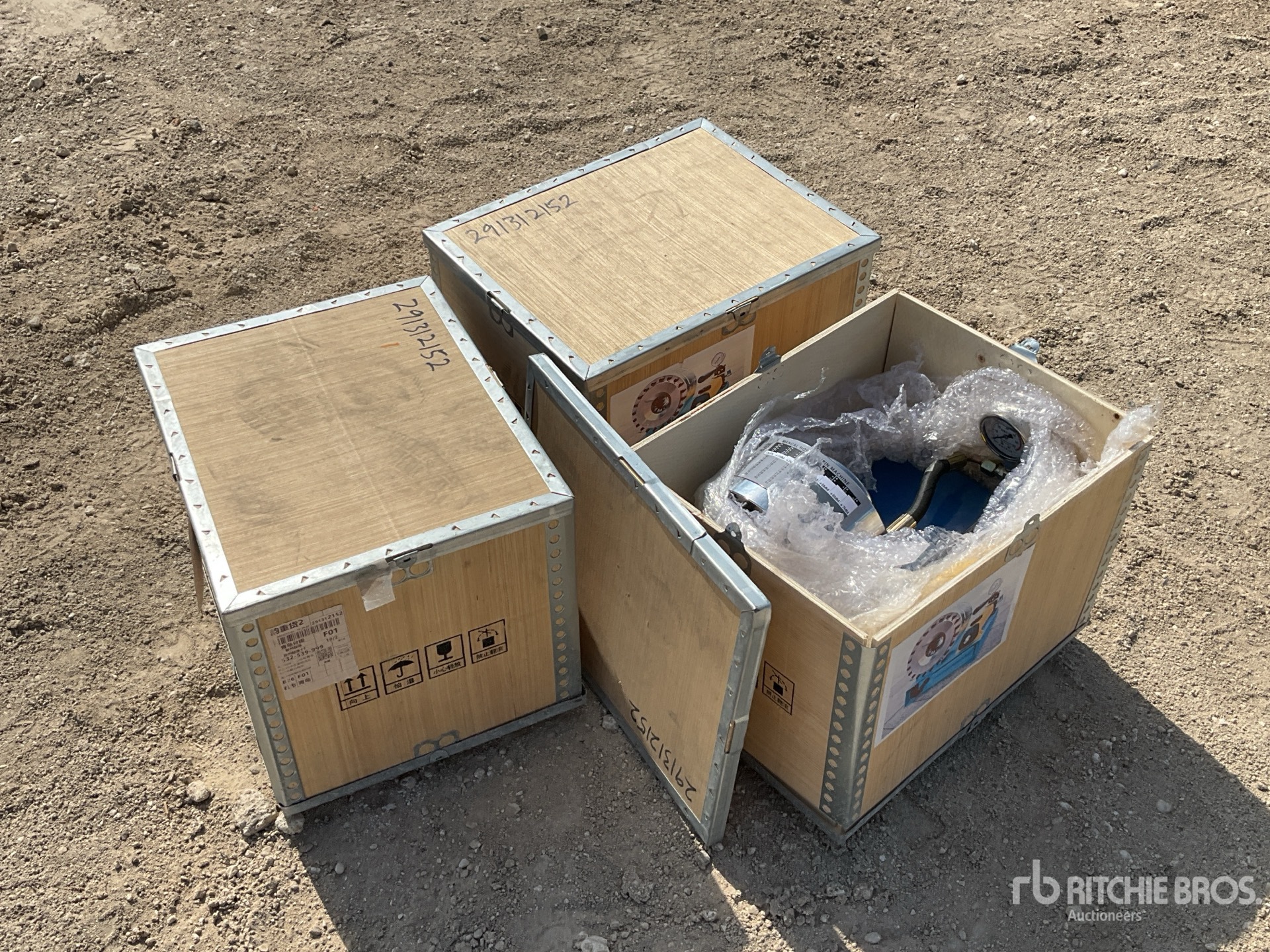 General Appearance with Picture, Right Front Corner