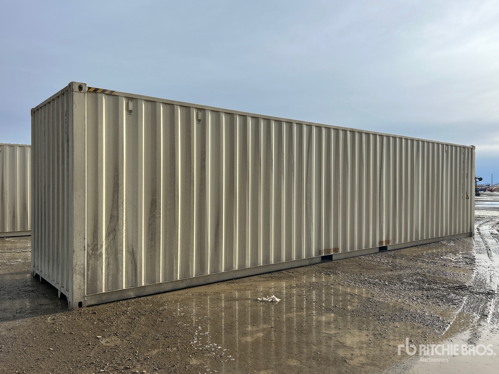 General Appearance with Image, coin arrière droit