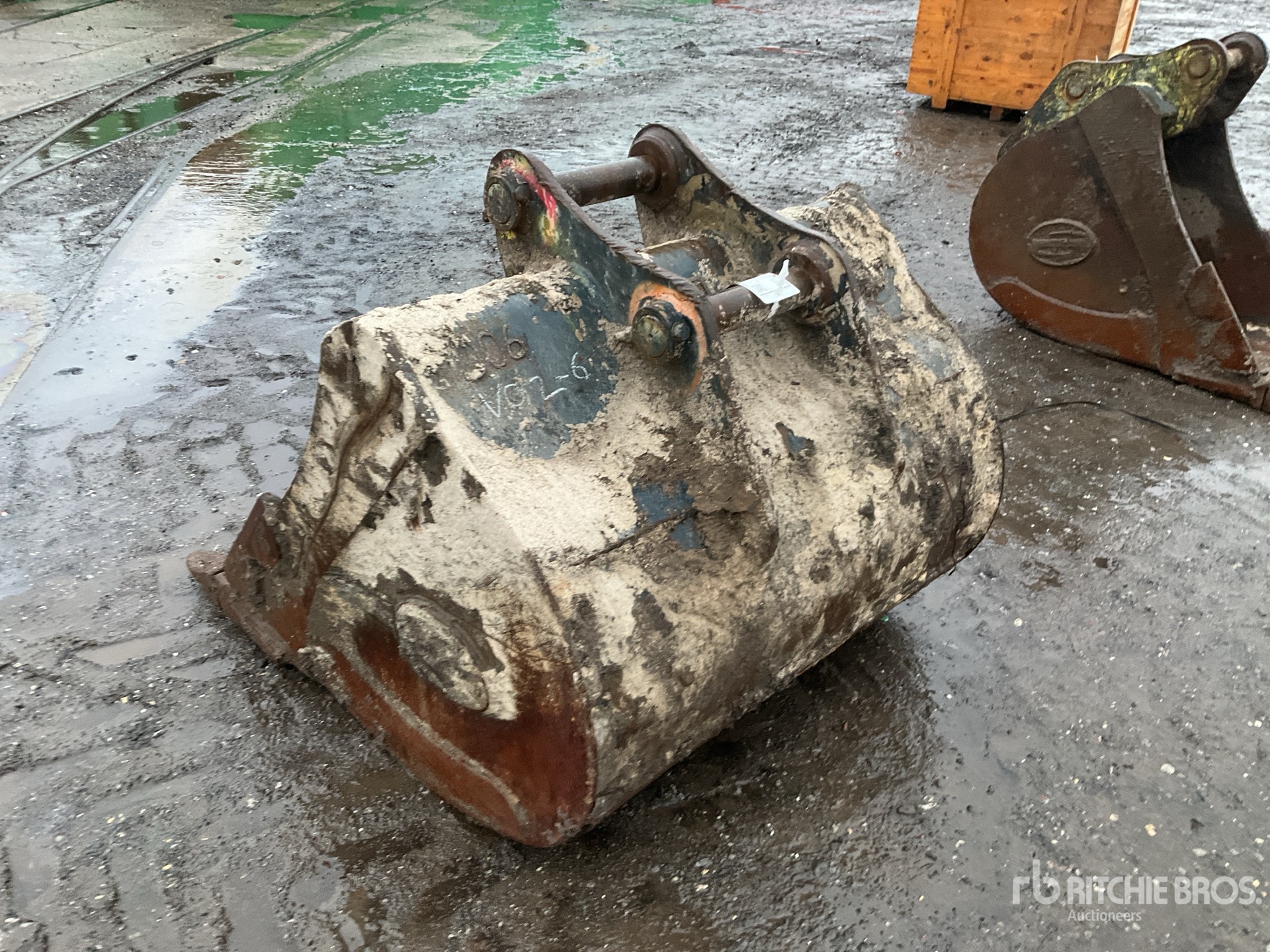 General Appearance with Foto, angolo posteriore sinistro