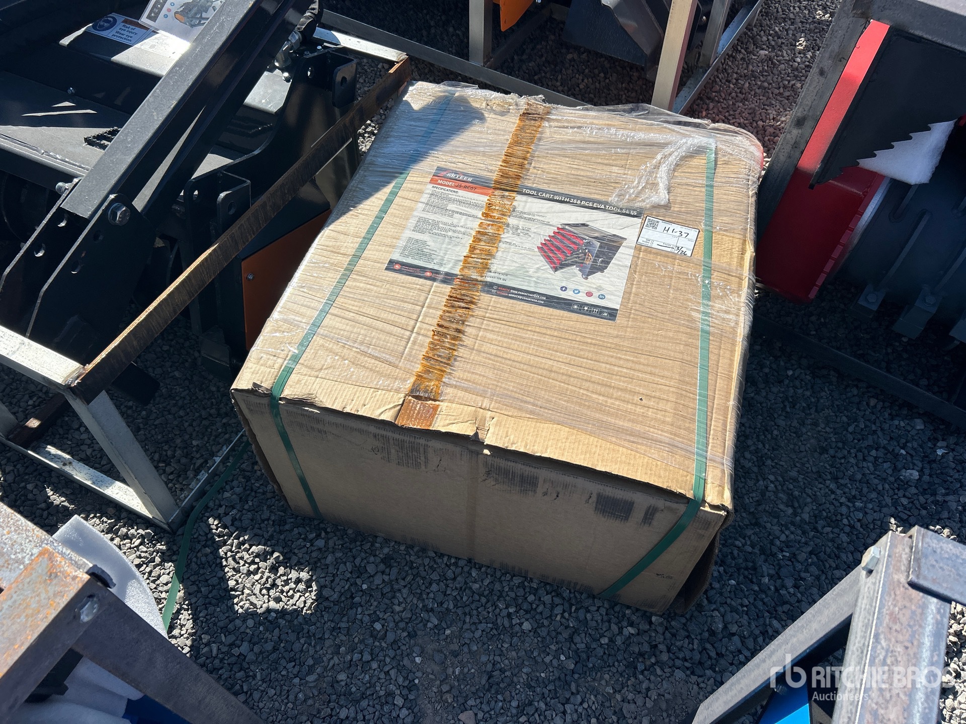 General Appearance with Picture, Left Rear Corner