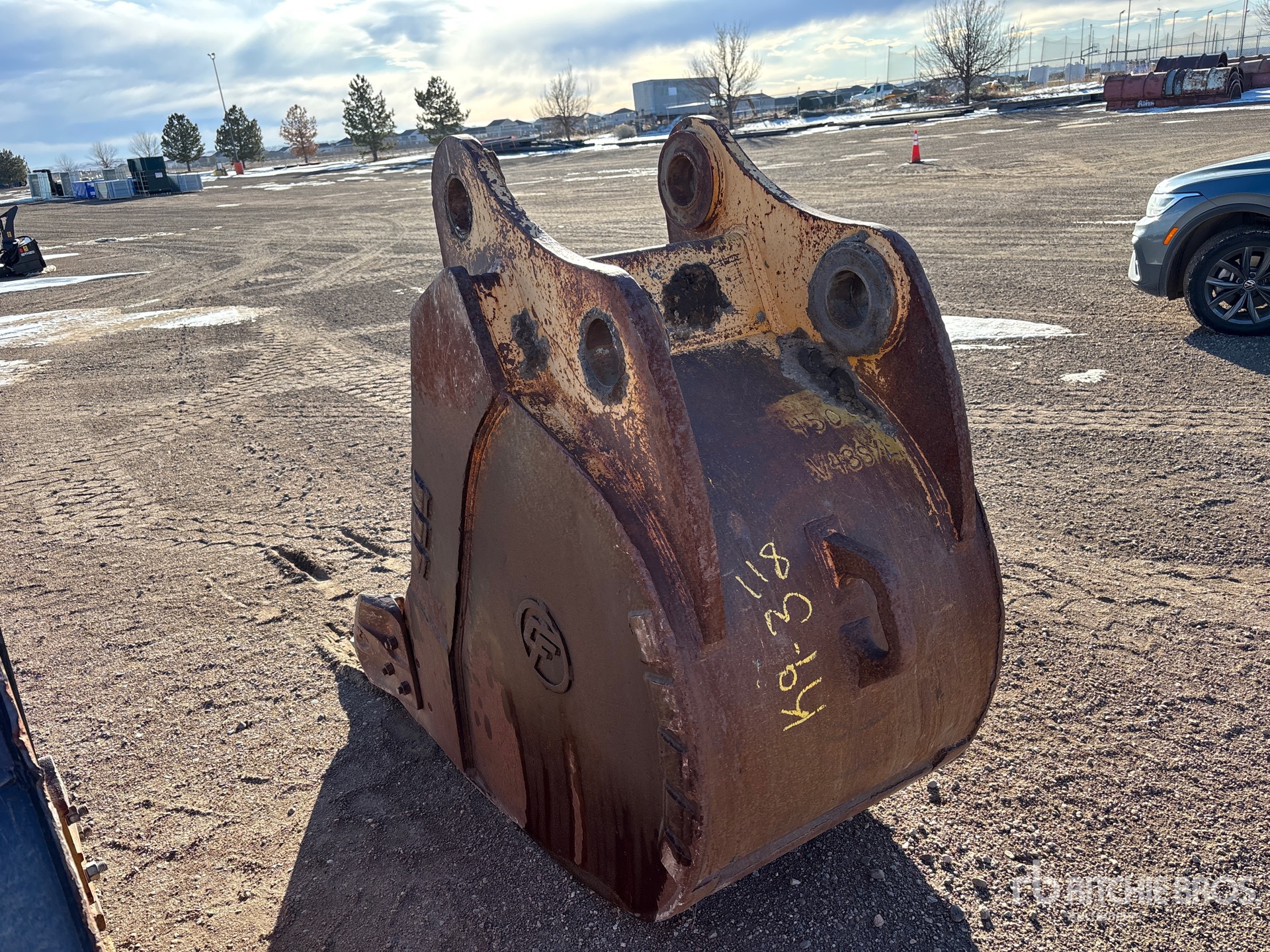 General Appearance with Picture, Right Rear Corner