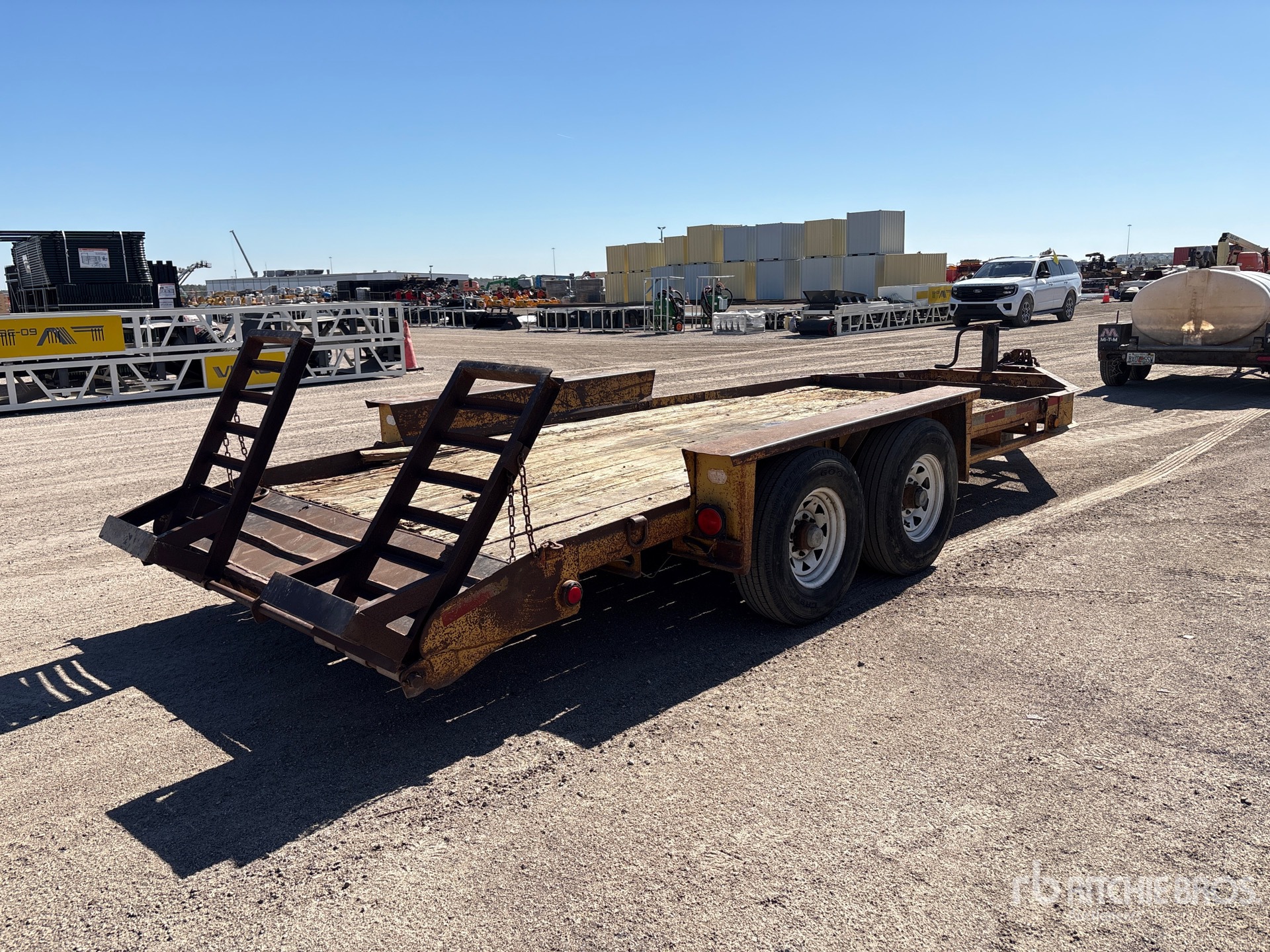 General Appearance with Imagen: esquina trasera derecha