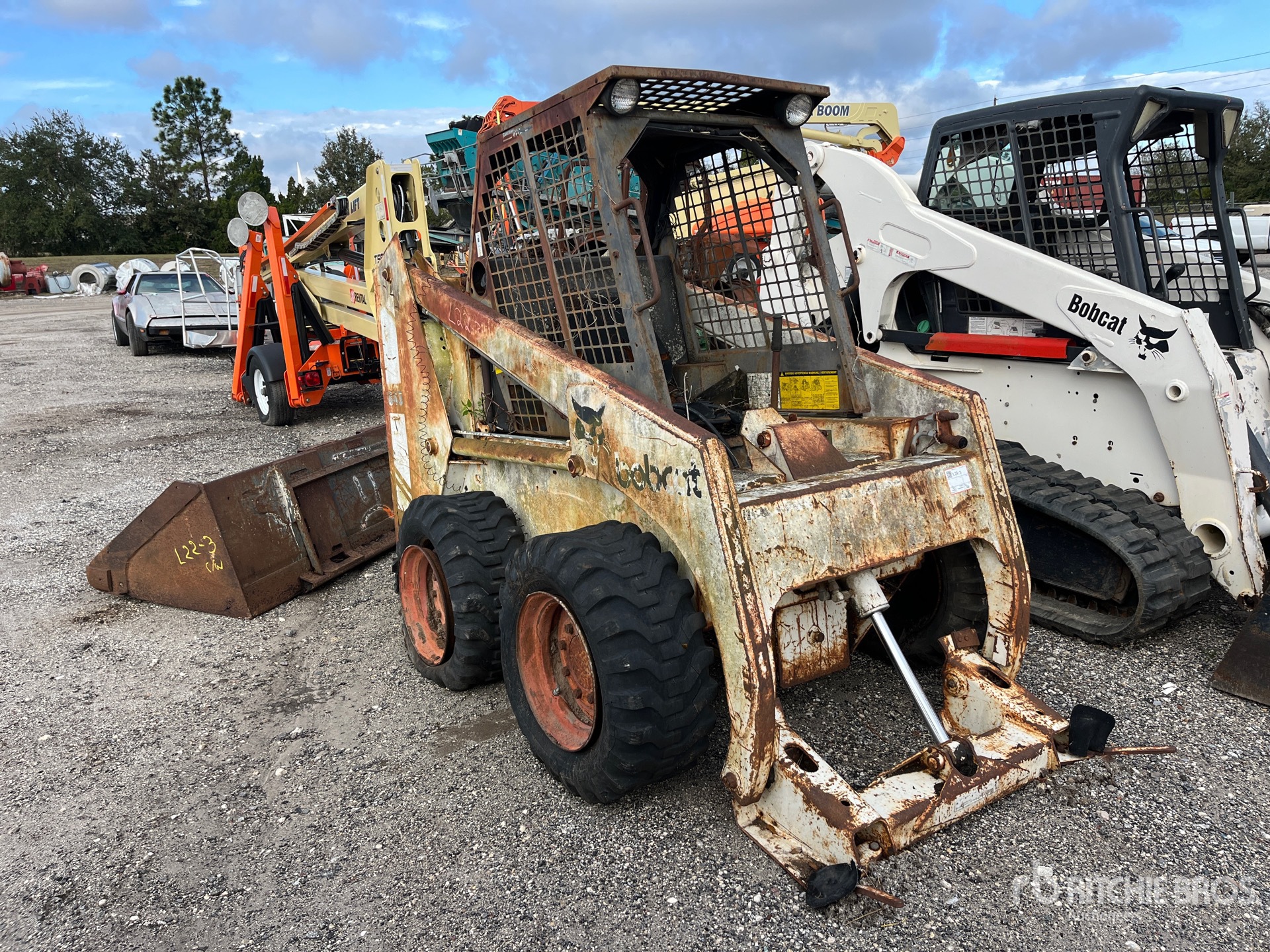 General Appearance with Picture, Right Front Corner