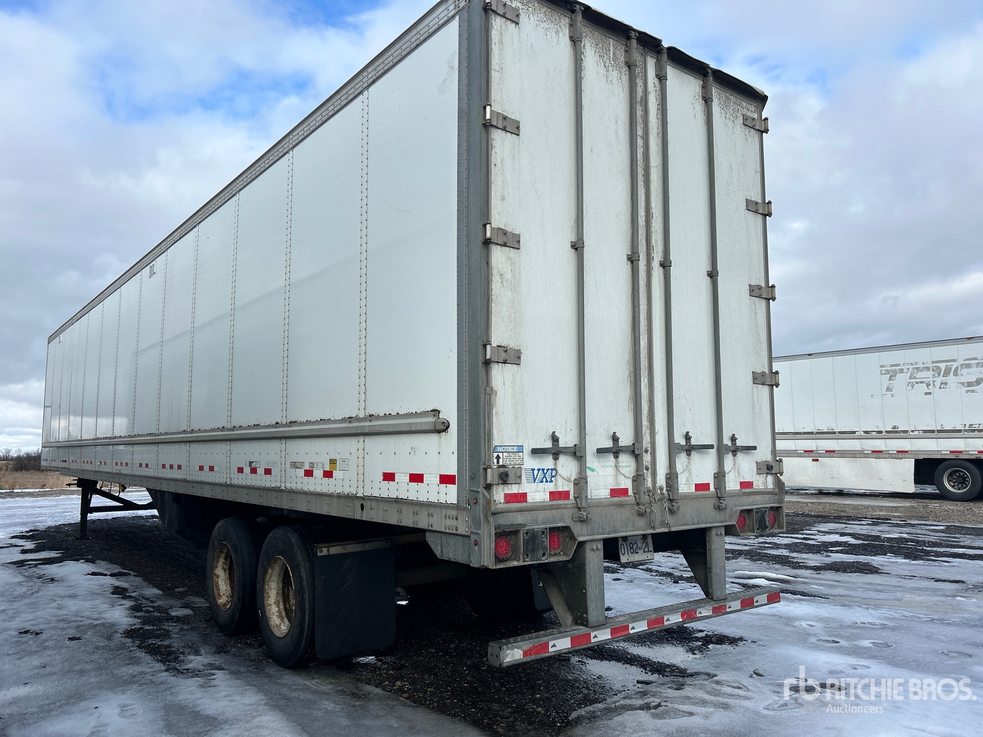 2015 Vanguard 53 ft x 102 in T/A