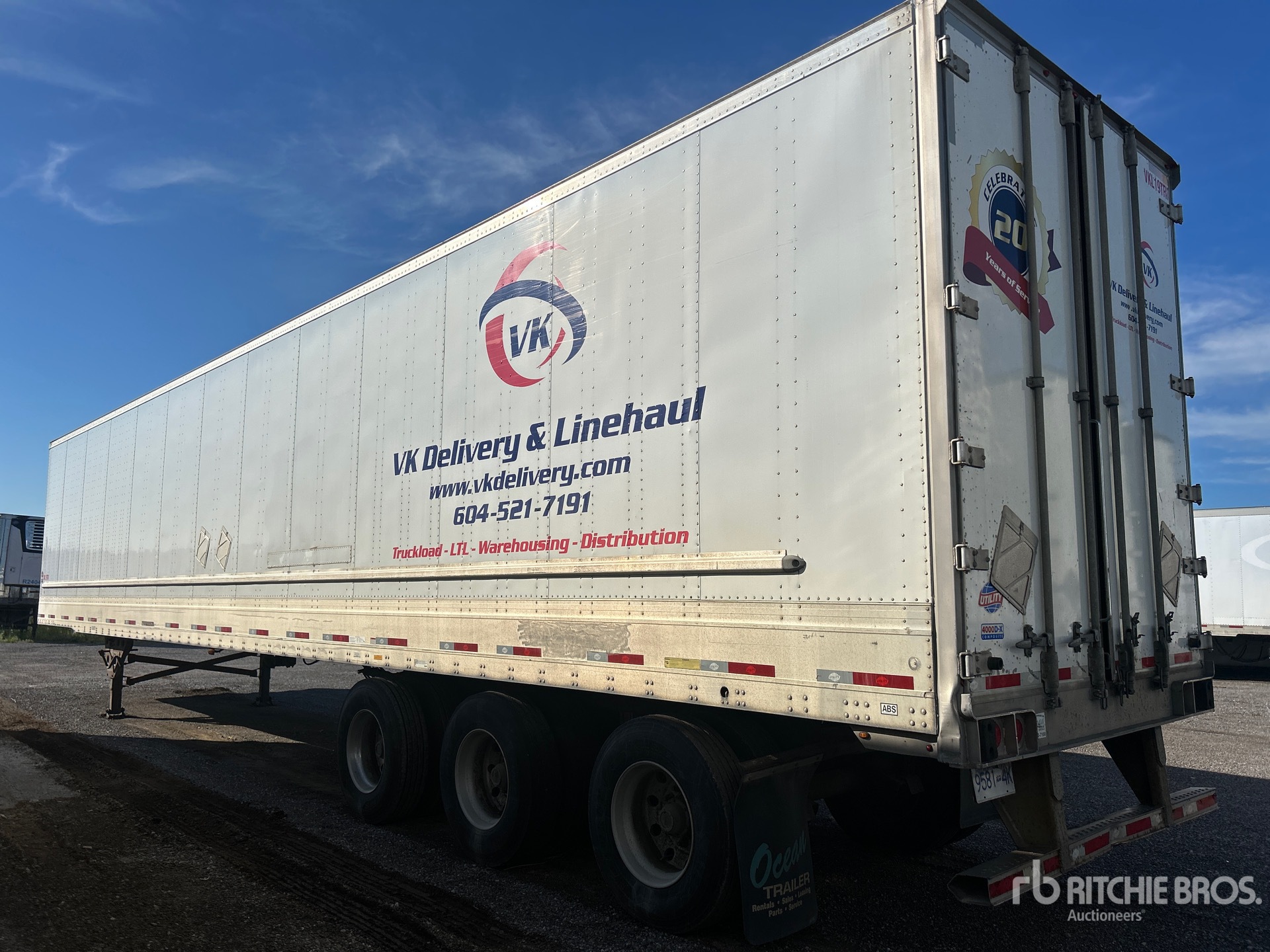2020 Utility 4000DX