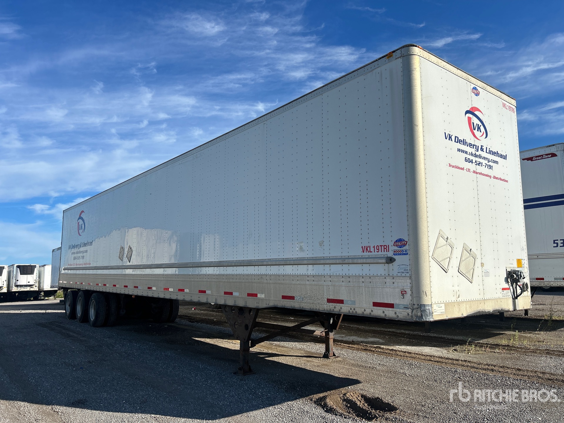 2020 Utility 4000DX