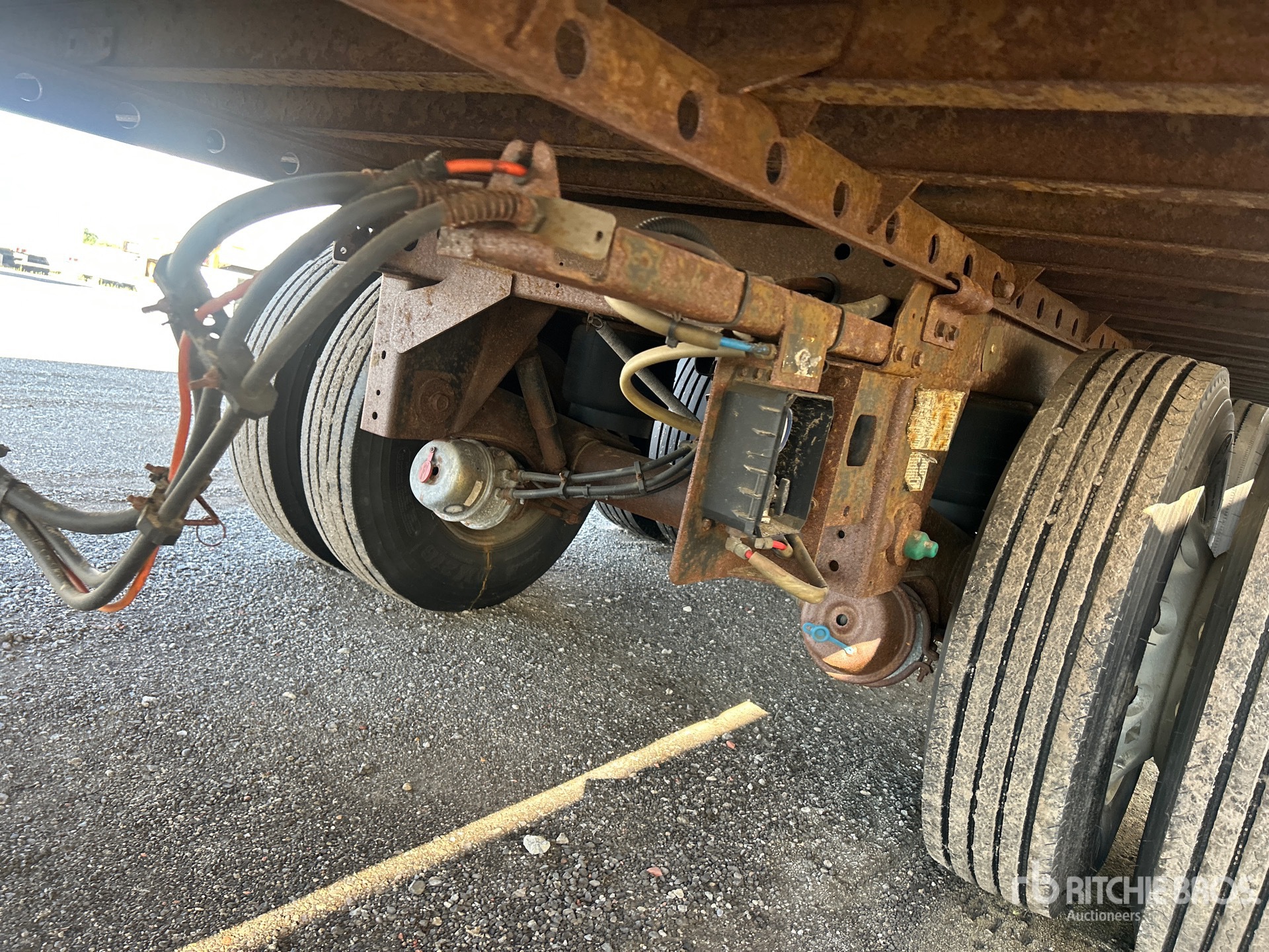 2020 Utility 4000DX