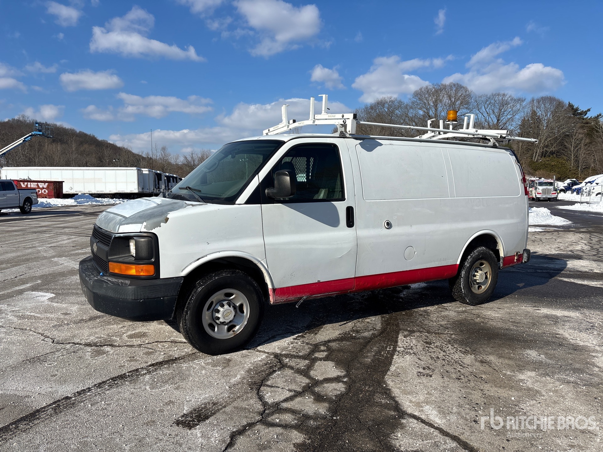 General Appearance with Picture, Left Front Corner