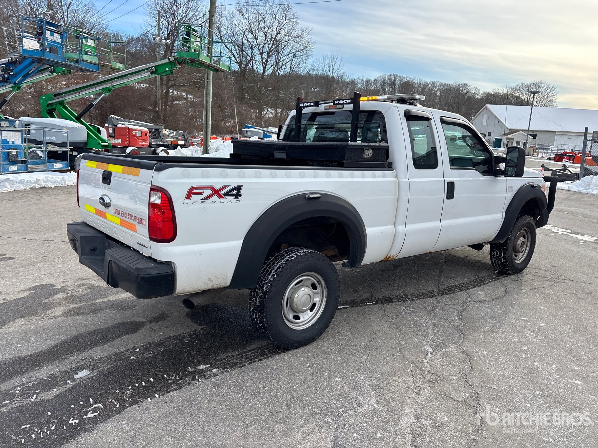 General Appearance with Imagen: esquina trasera derecha