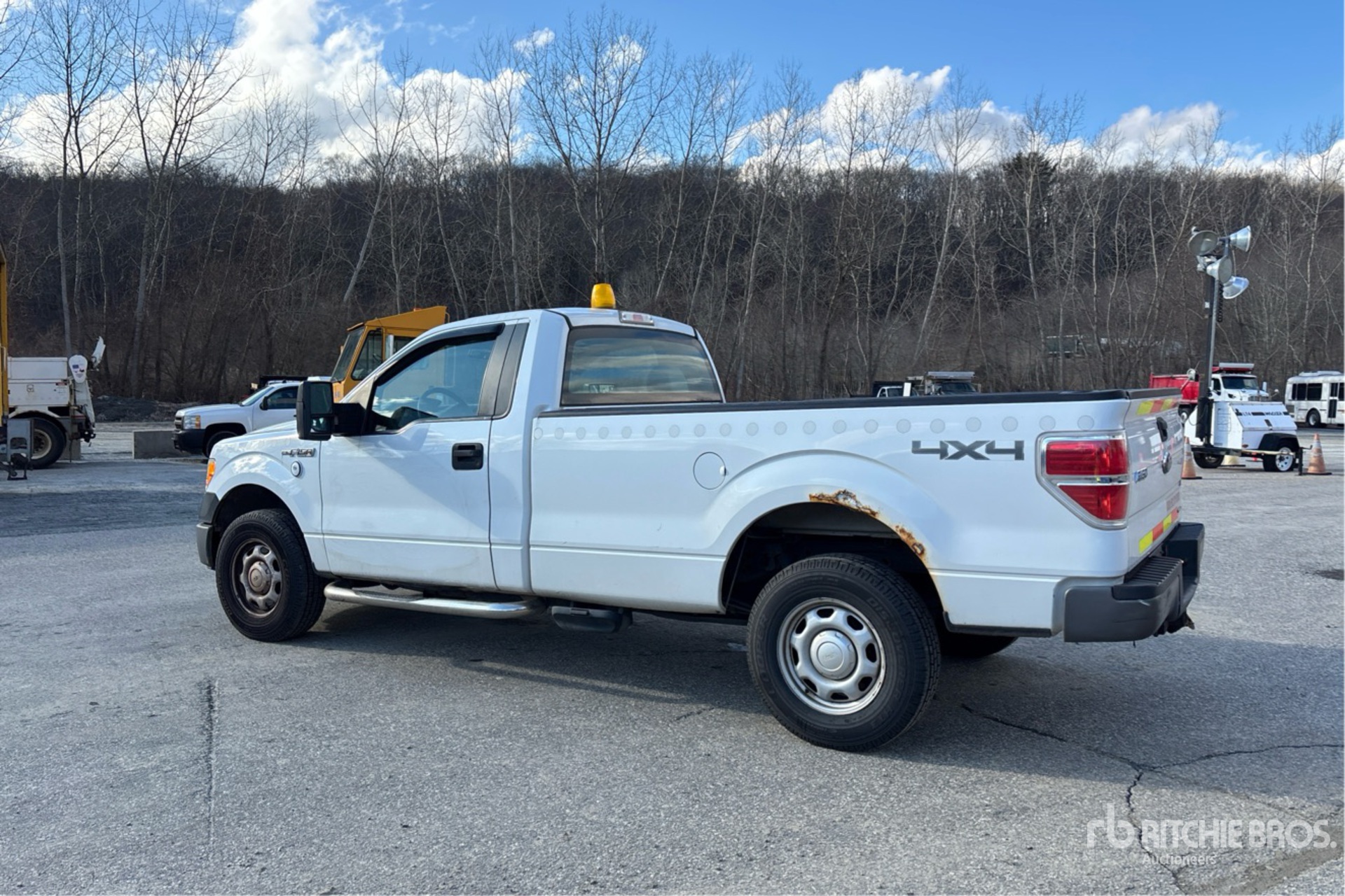 General Appearance with Picture, Left Rear Corner