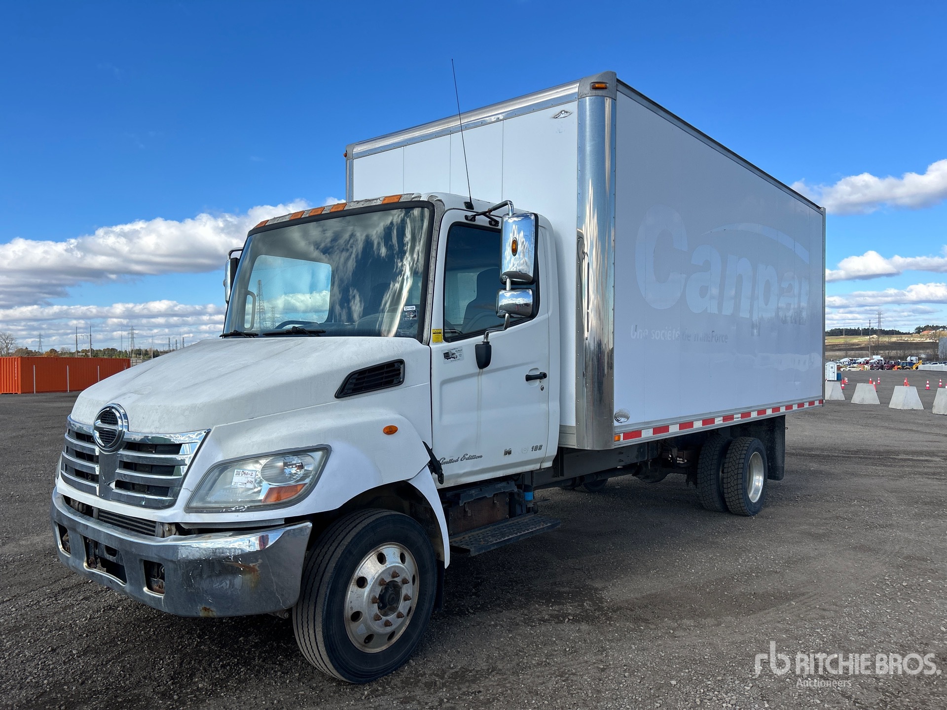 General Appearance with Imagen: esquina delantera izquierda