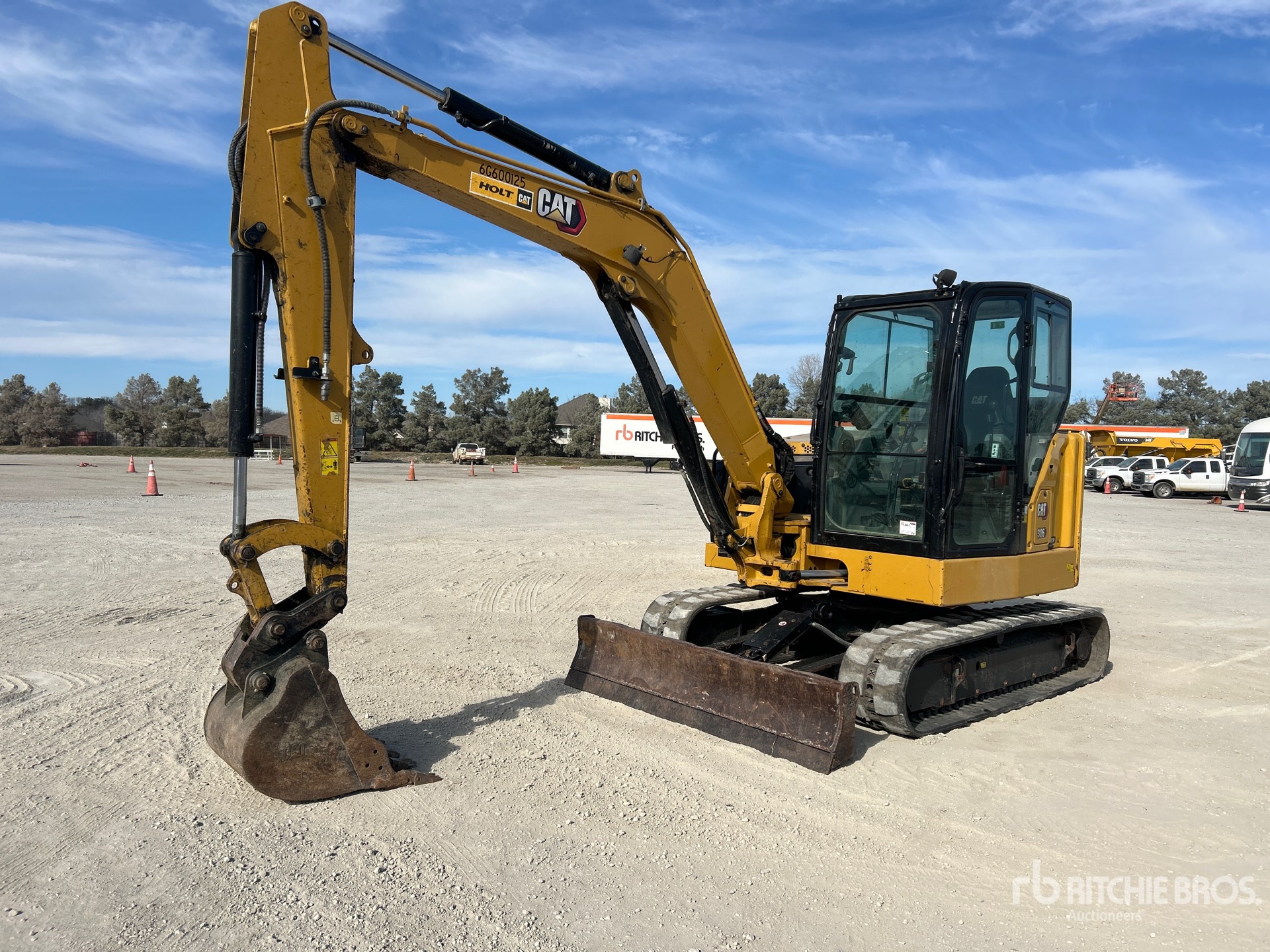 General Appearance with Bild, Ecke vorne links