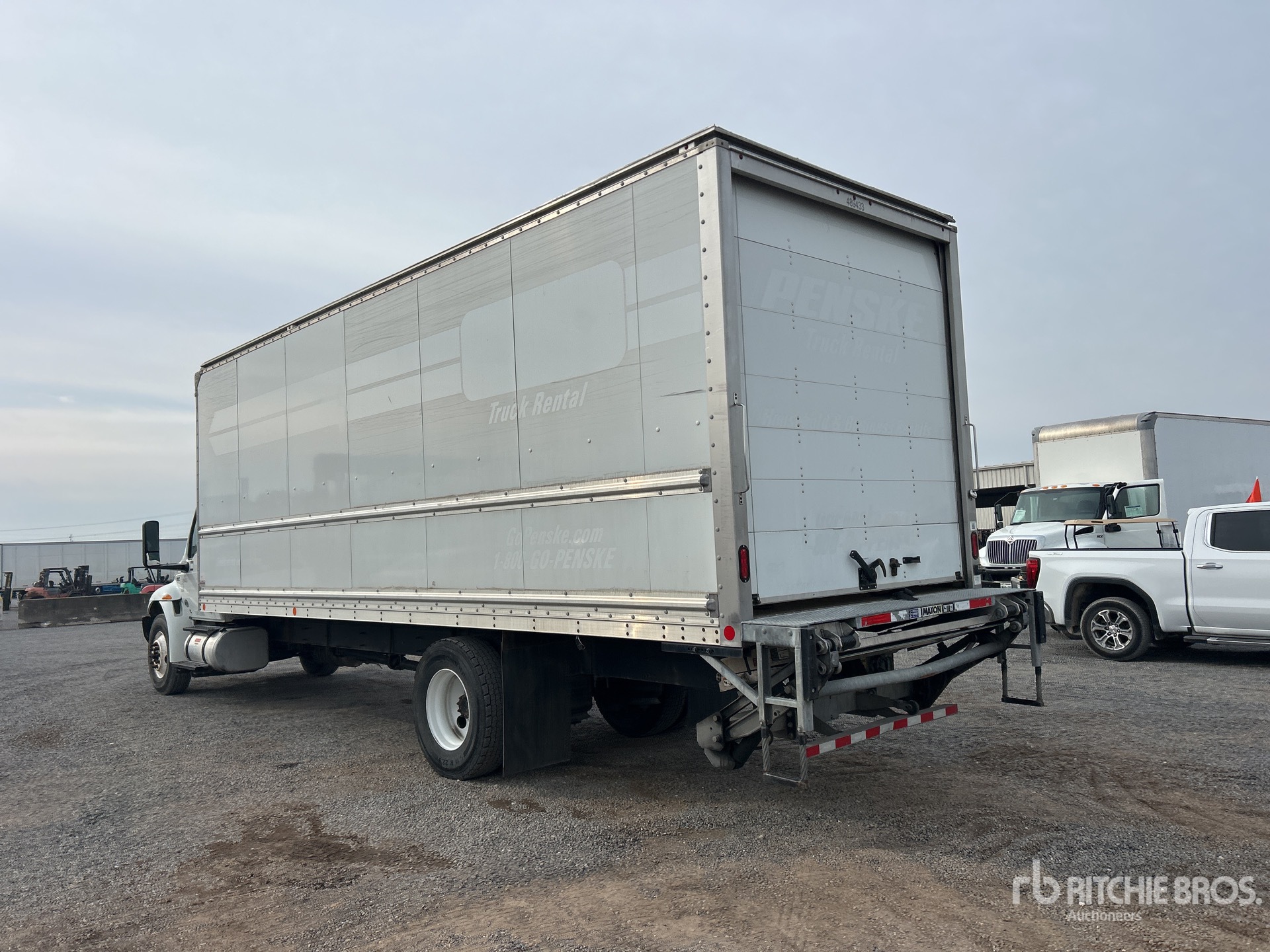 Aspect général with Image, coin arrière gauche