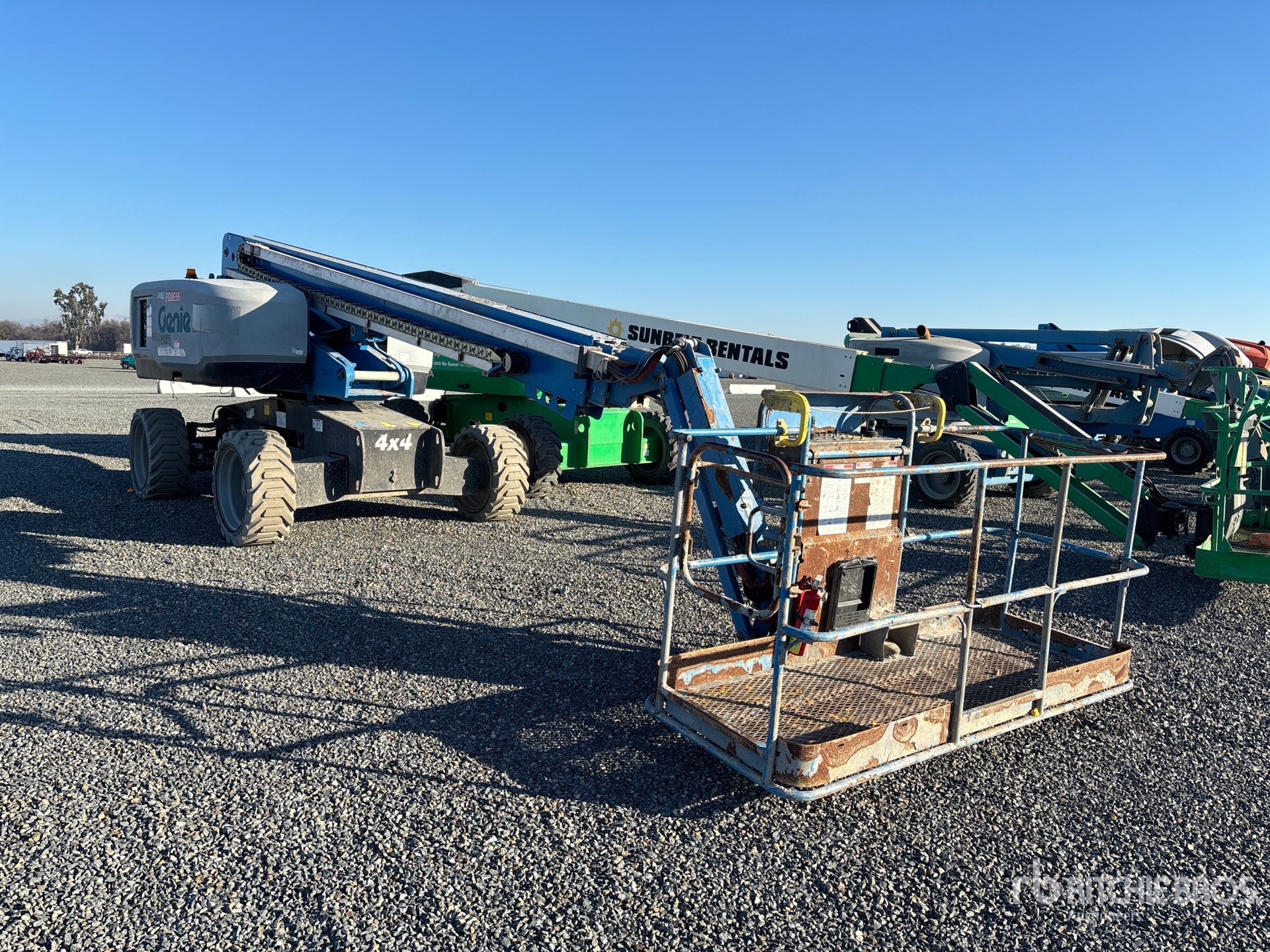 General Appearance with Picture, Right Front Corner