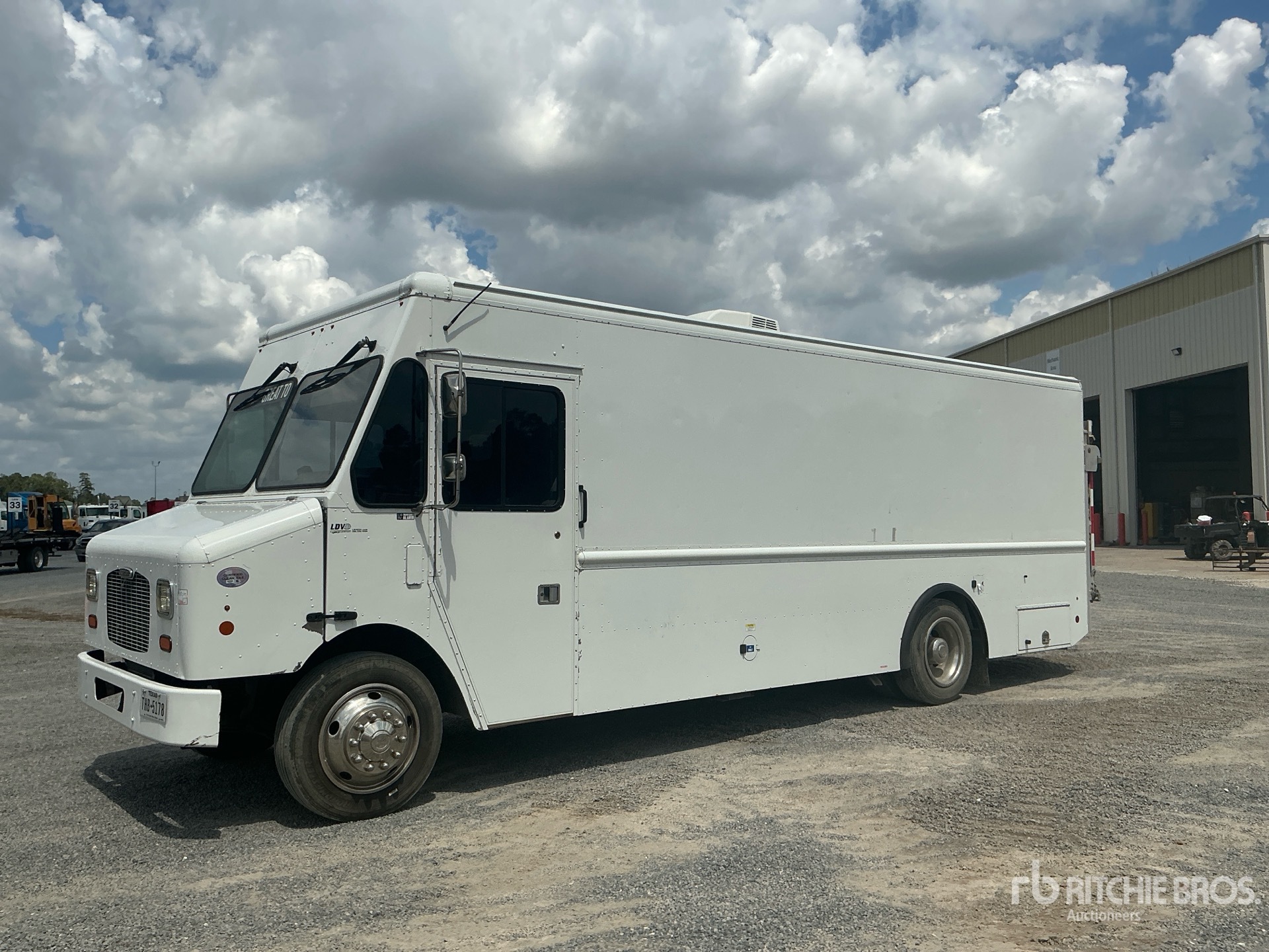 Photo of 2018 Freightliner MT55