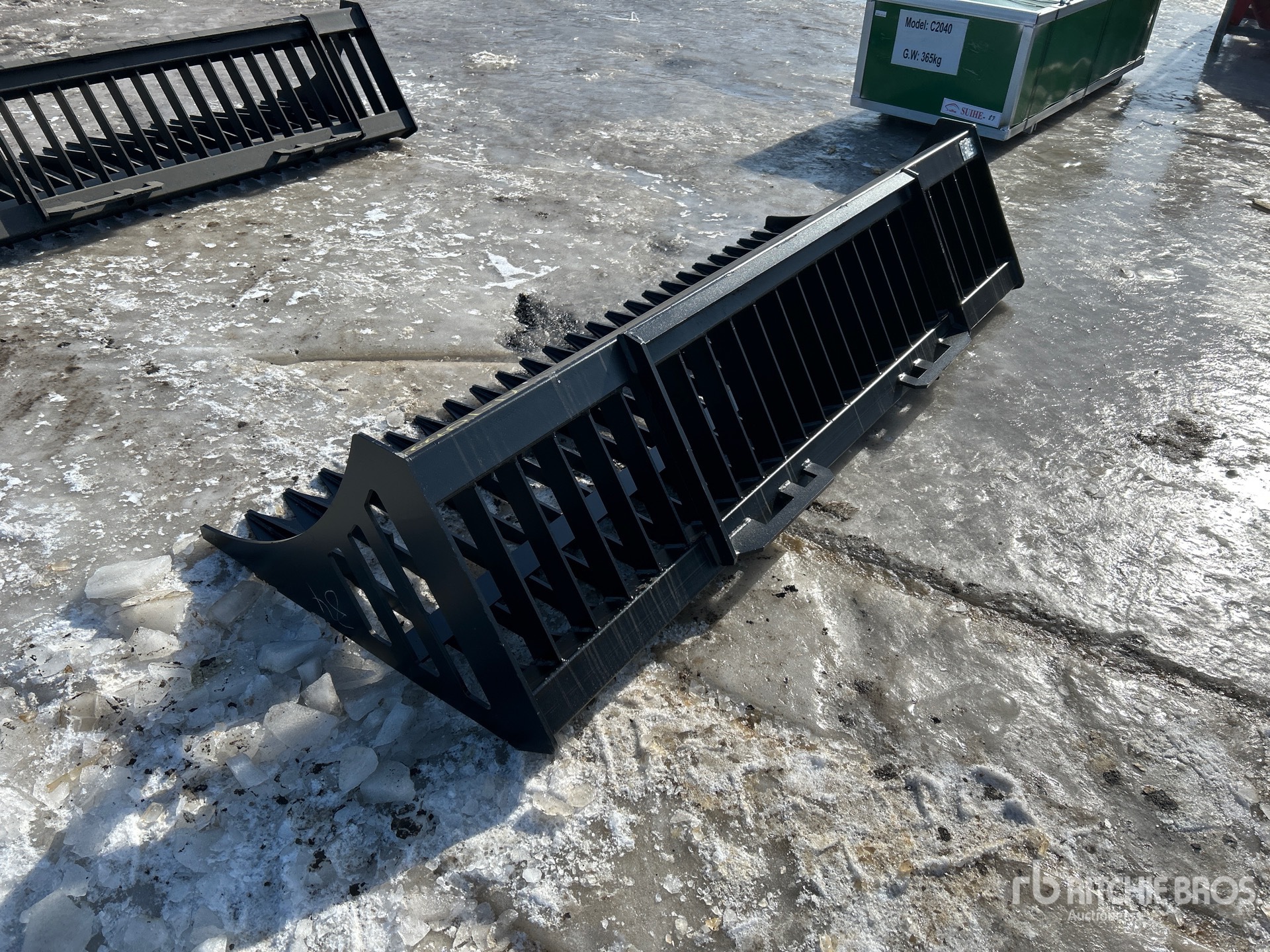 General Appearance with Foto, angolo posteriore sinistro